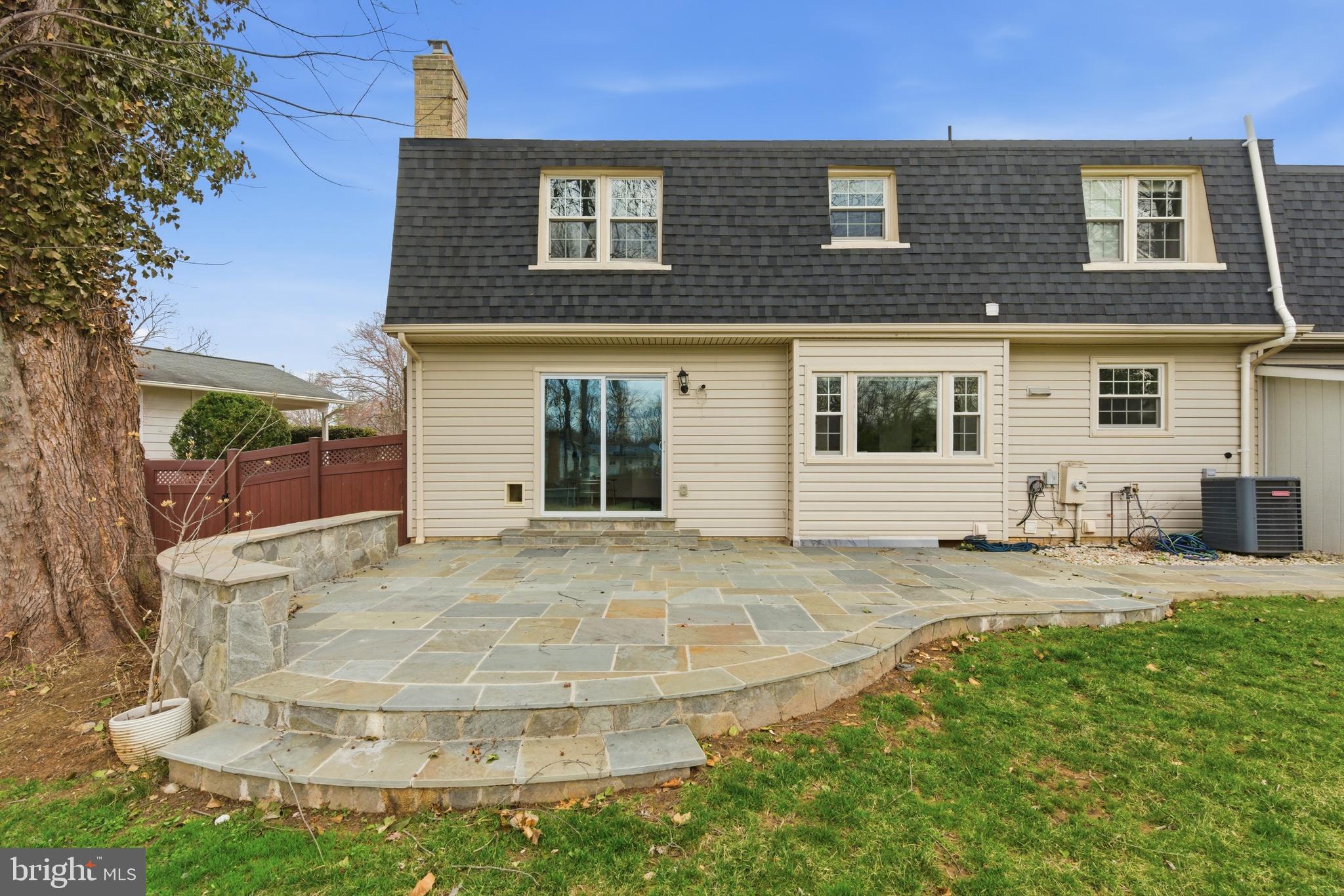 KINGS PARK WEST - Residential