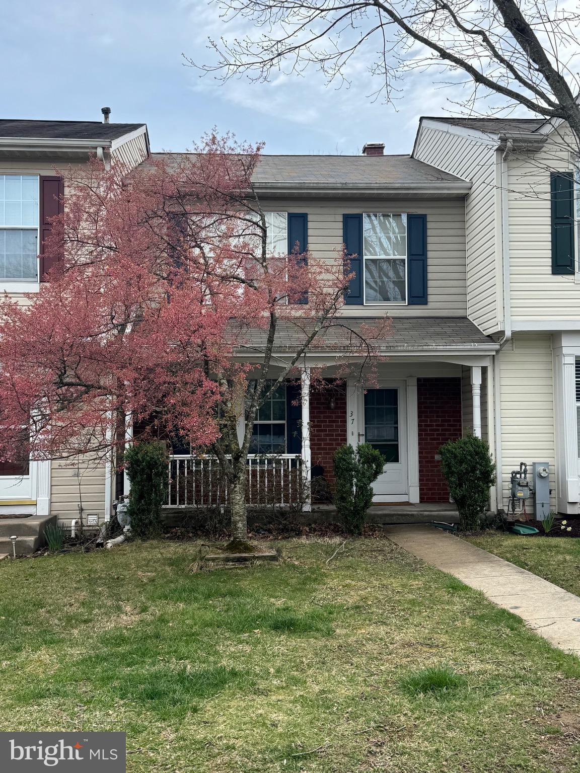 BROADVIEW - Residential Lease