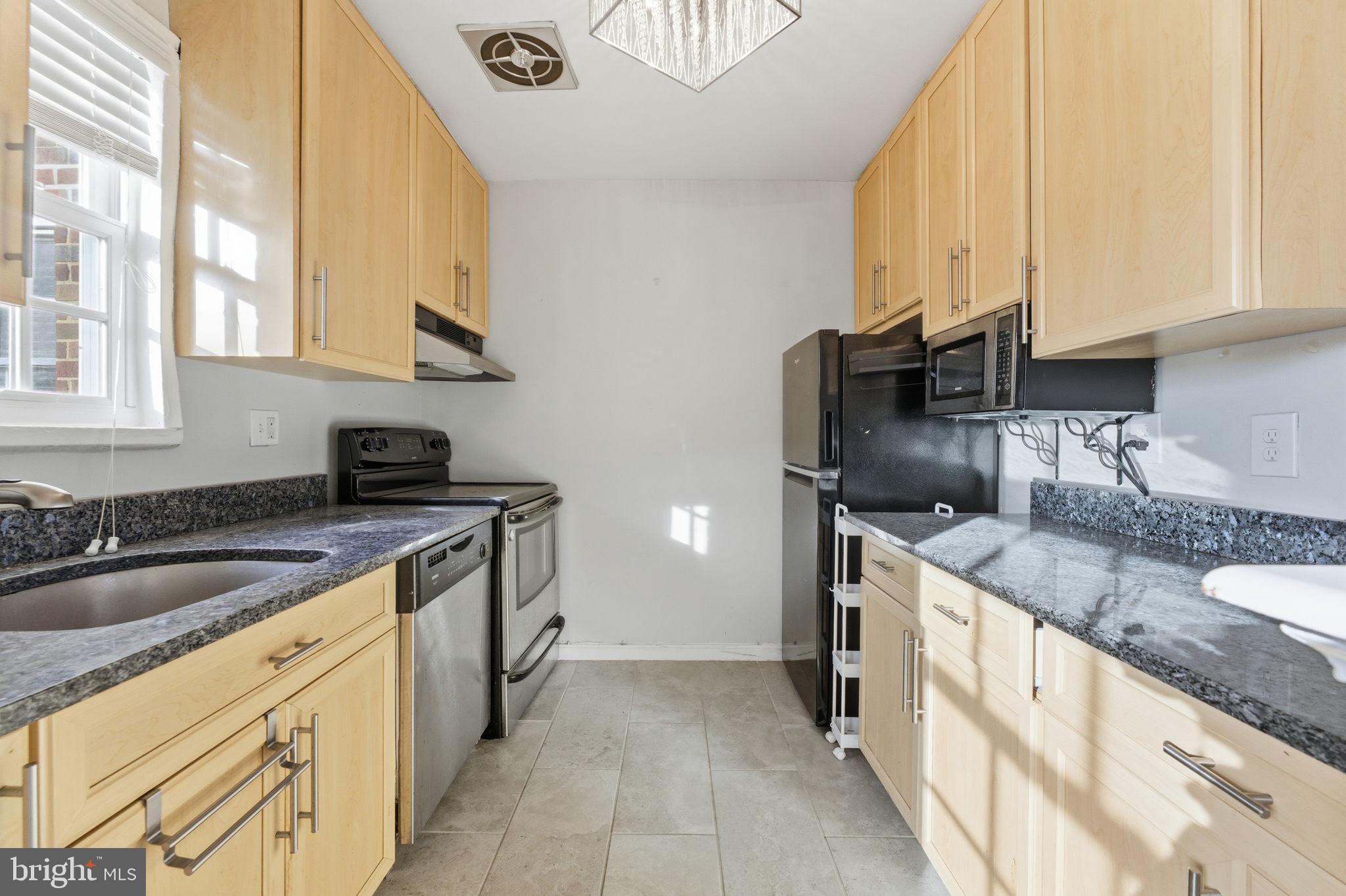 POTOWMACK CROSSING - Residential