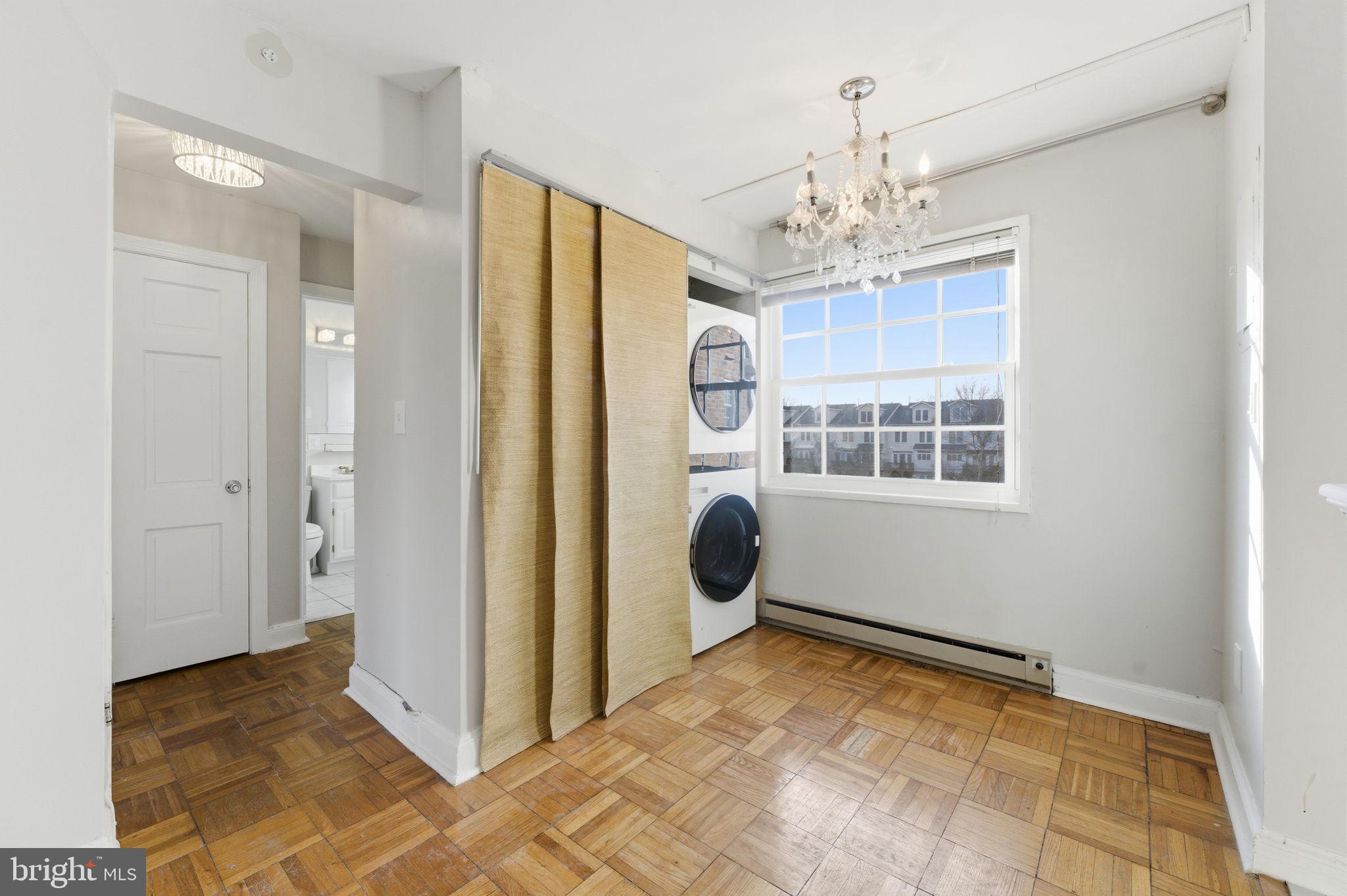 POTOWMACK CROSSING - Residential