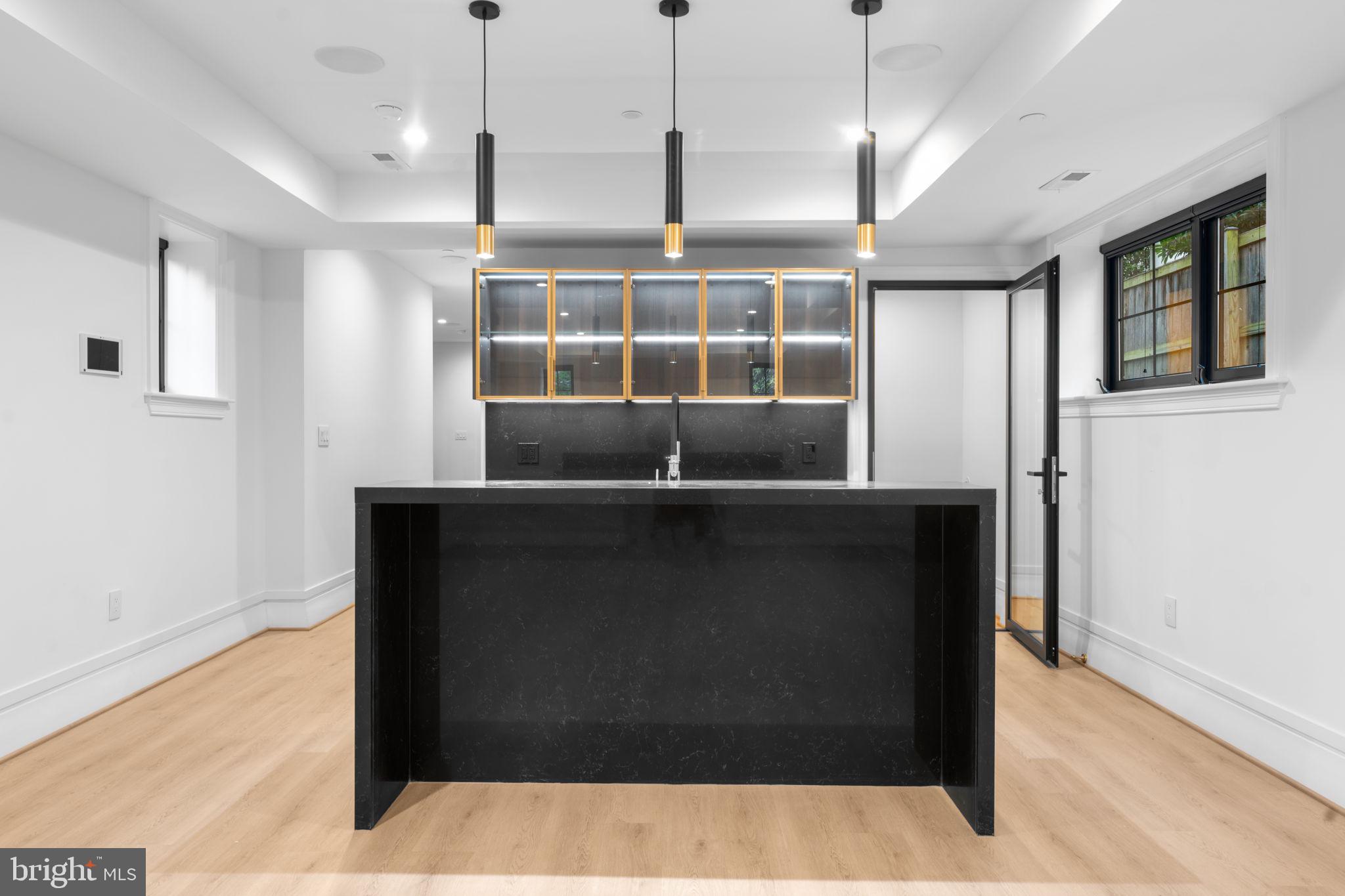 WAKEFIELD - Residential
