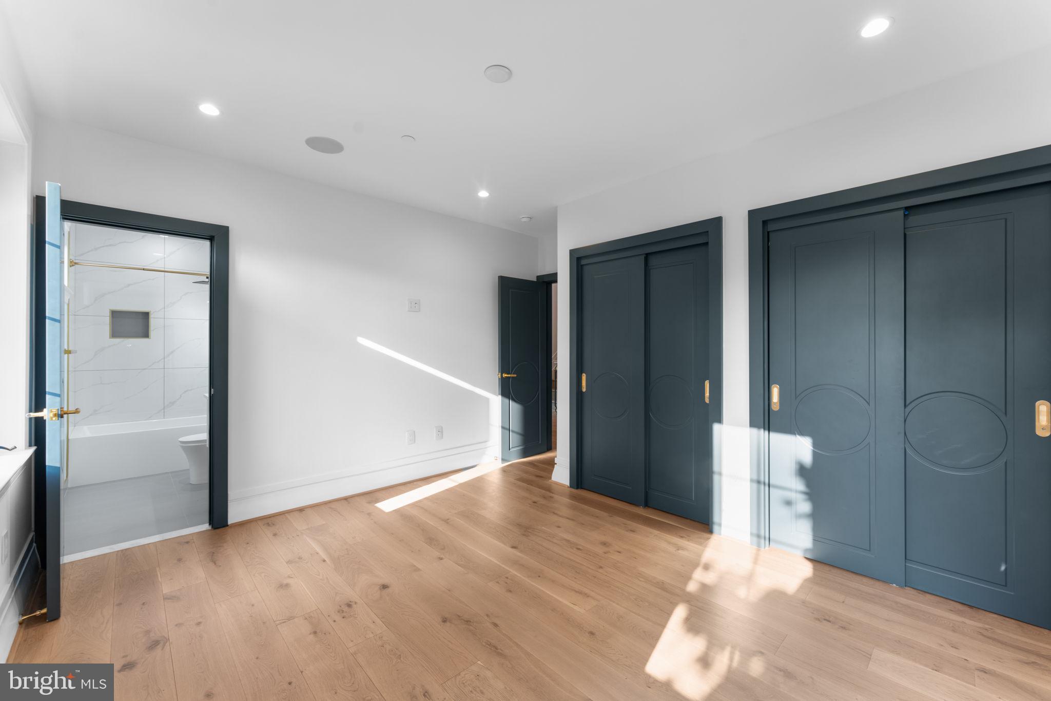 WAKEFIELD - Residential