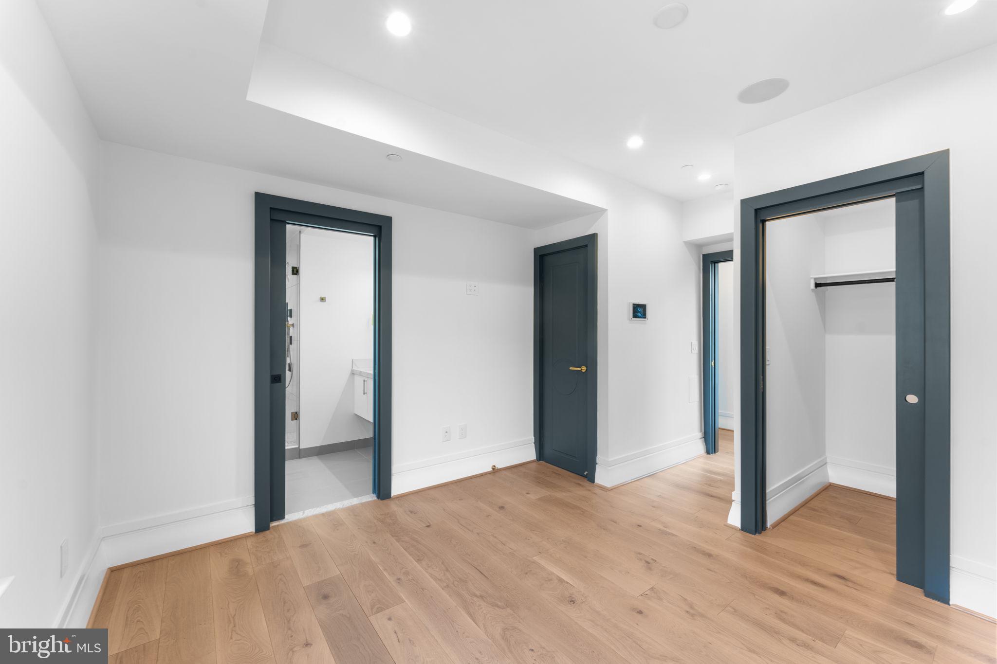 WAKEFIELD - Residential