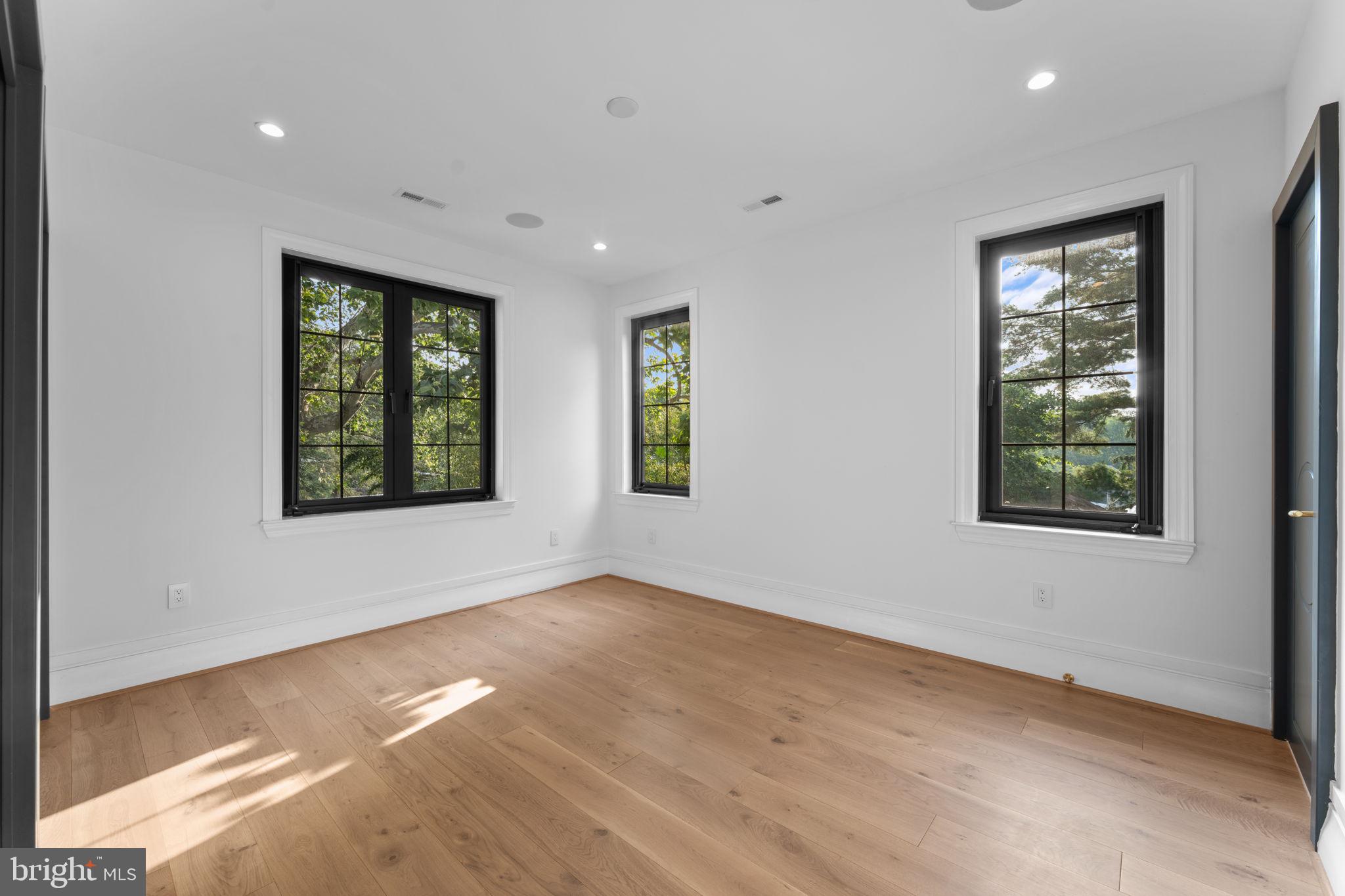 WAKEFIELD - Residential