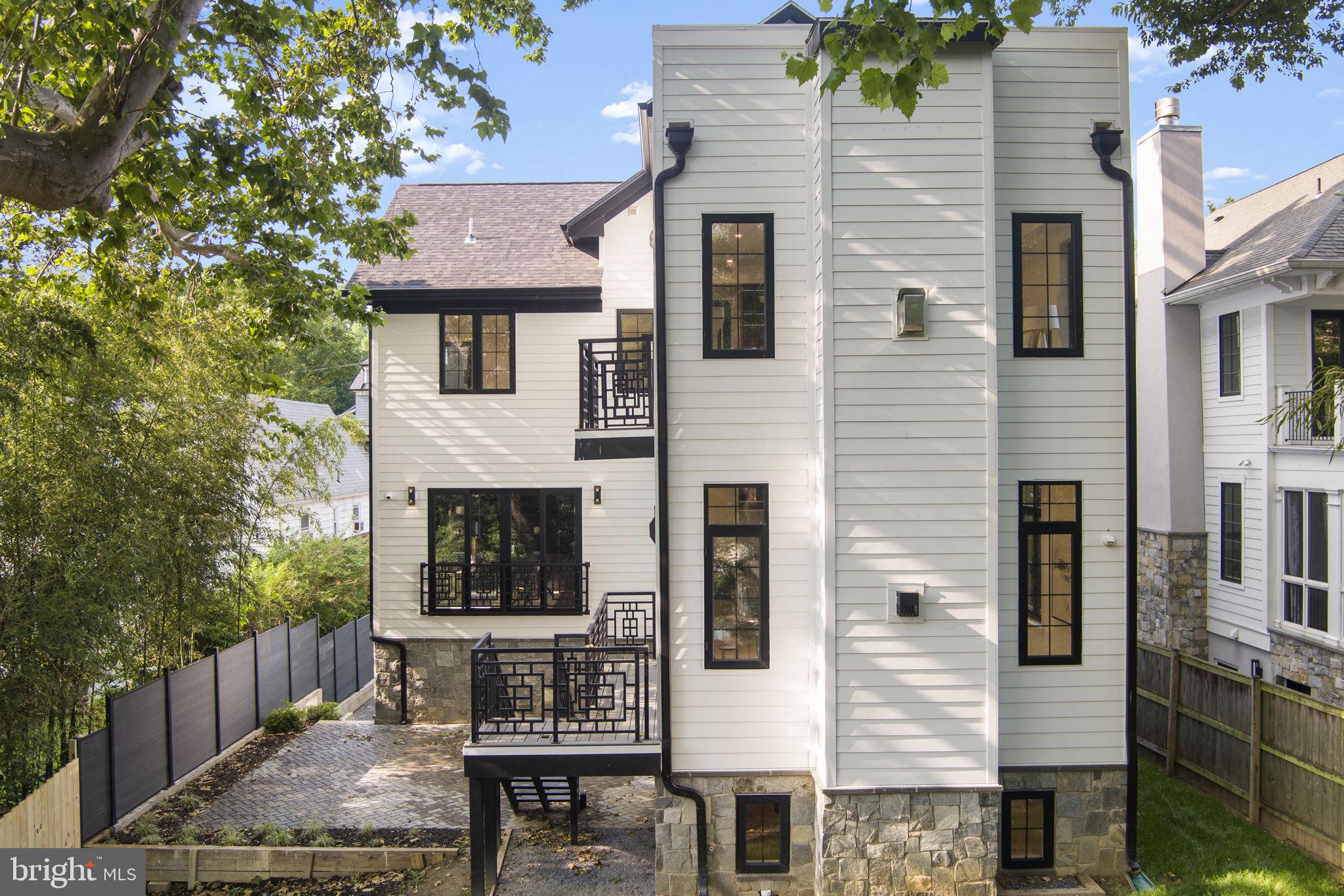 WAKEFIELD - Residential