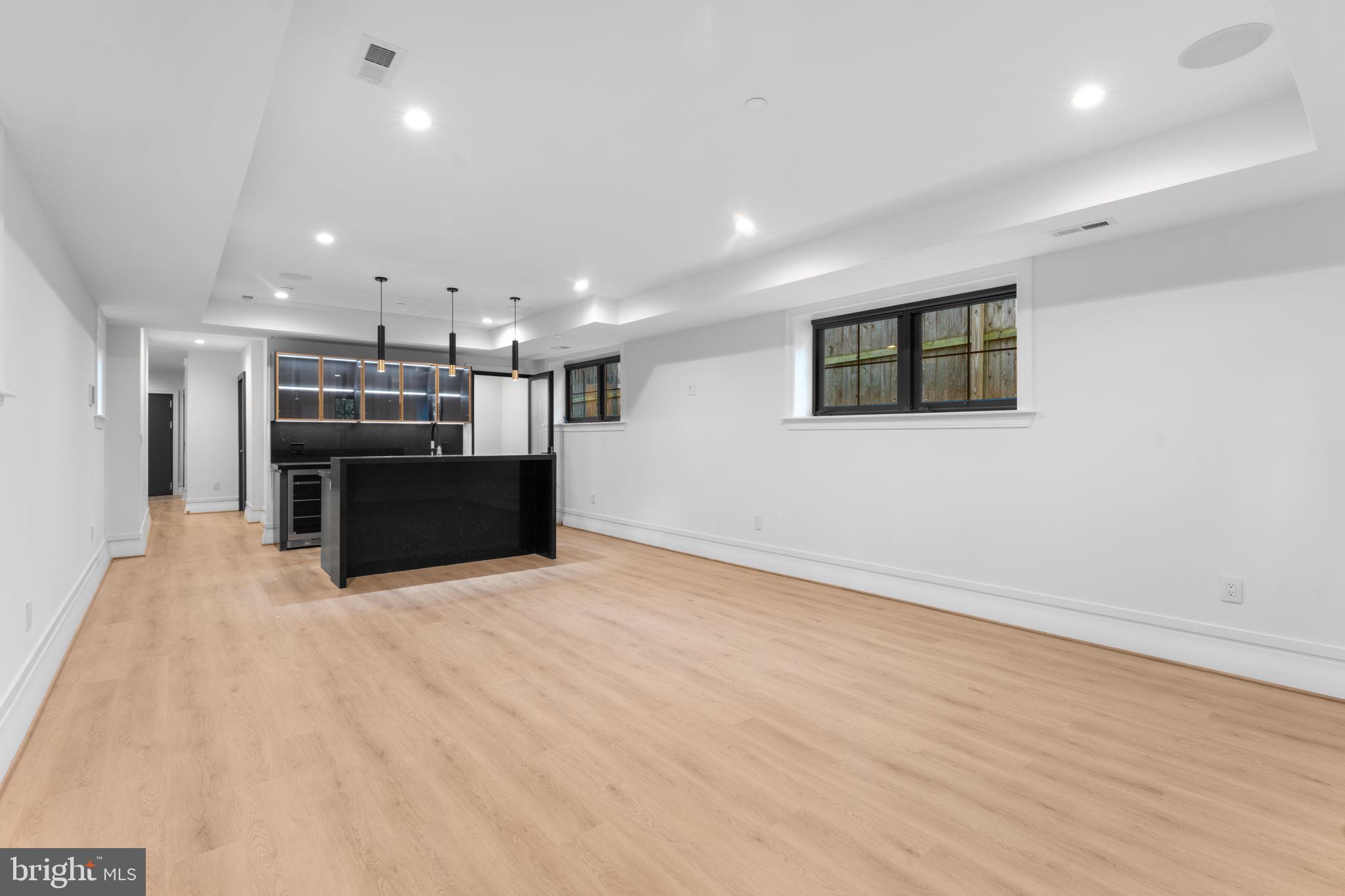 WAKEFIELD - Residential