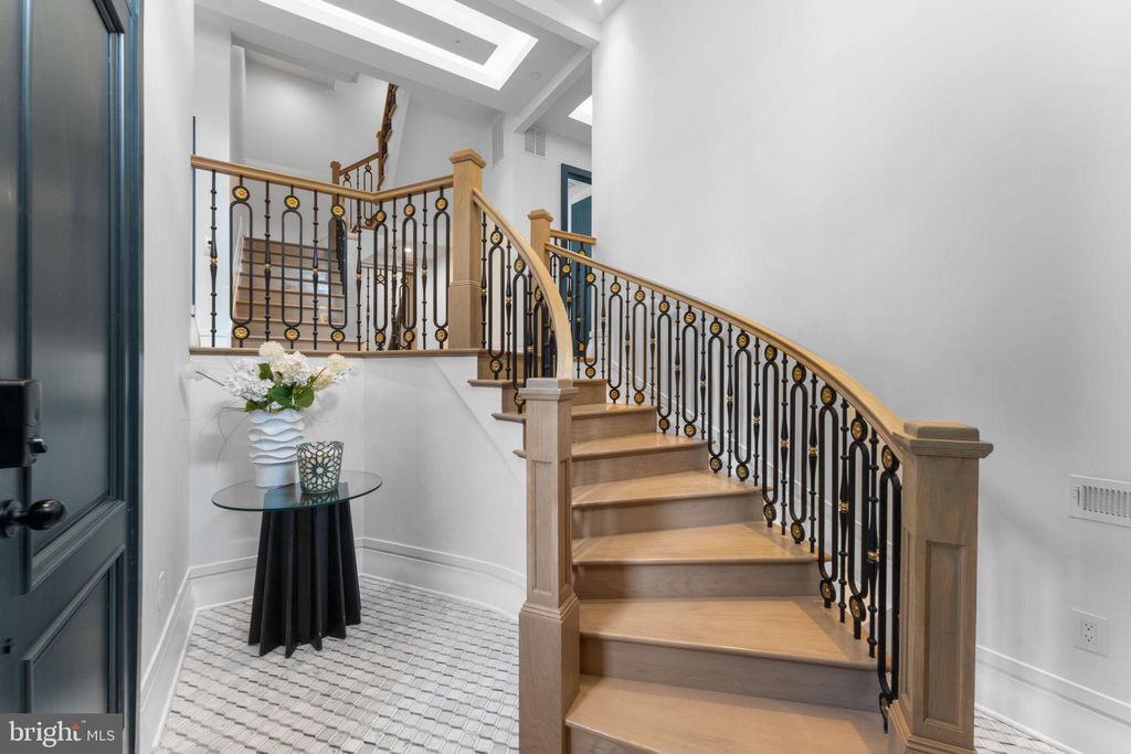 Photo of 3819 Albemarle Street NW, WASHINGTON, DC 20016 (MLS # DCDC2226810)