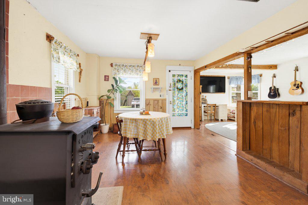 801 OLD COMMONS ROAD