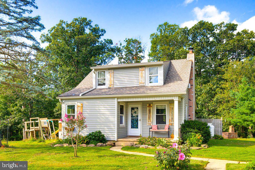 Photo of 801 Old Commons Road, WINDSOR, PA 17366 (MLS # PAYK2112014)