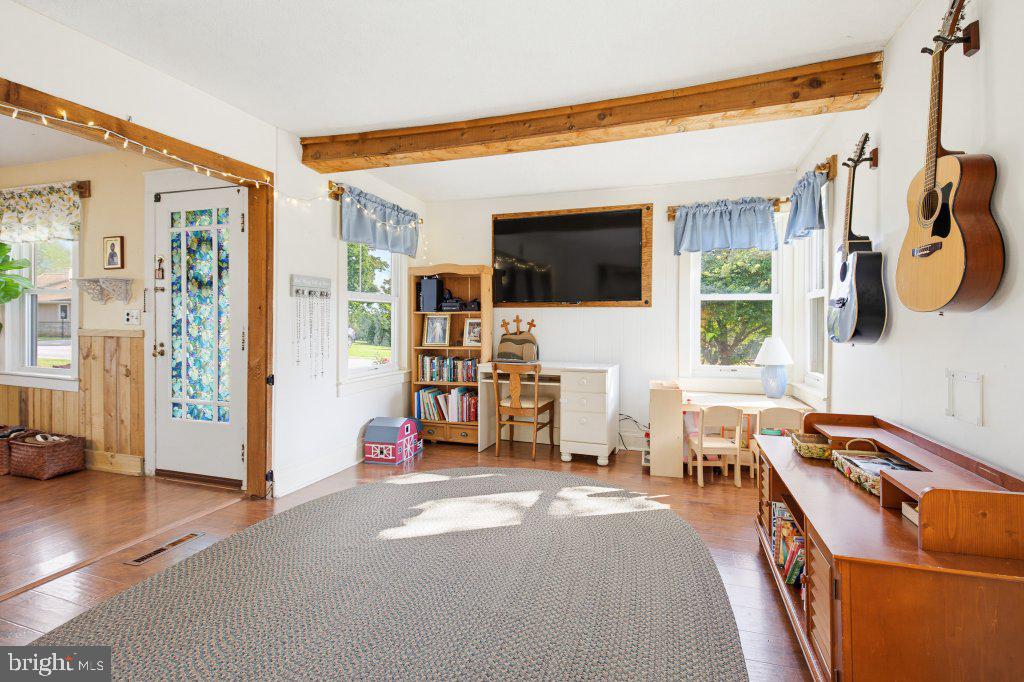 801 OLD COMMONS ROAD