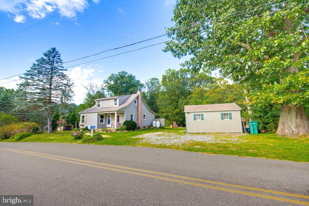 801 OLD COMMONS ROAD