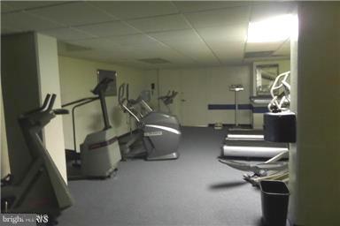 THE CHATHAM - Residential Lease