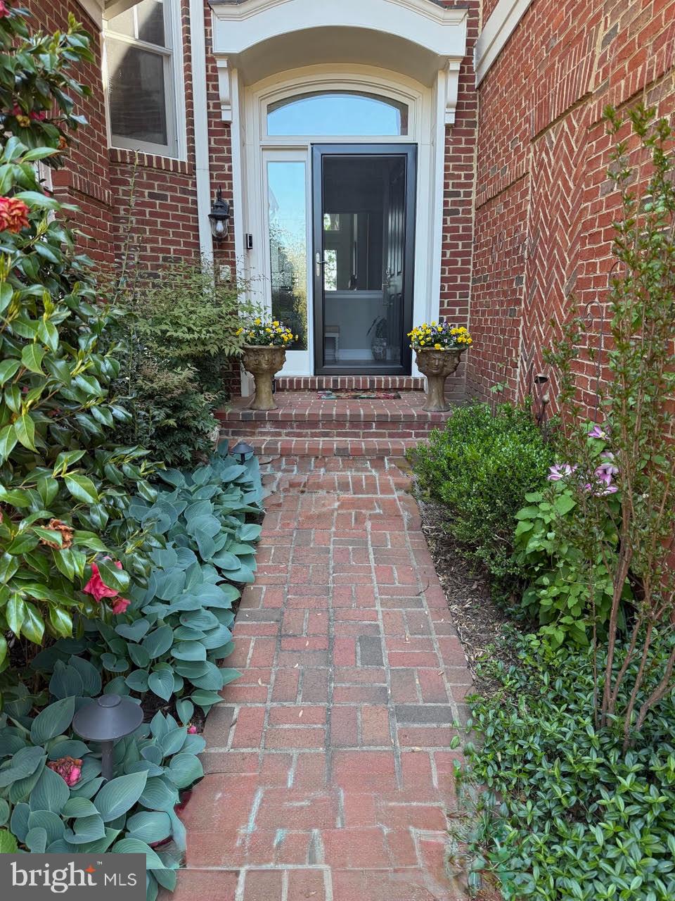 18322 FAIRWAY OAKS SQUARE