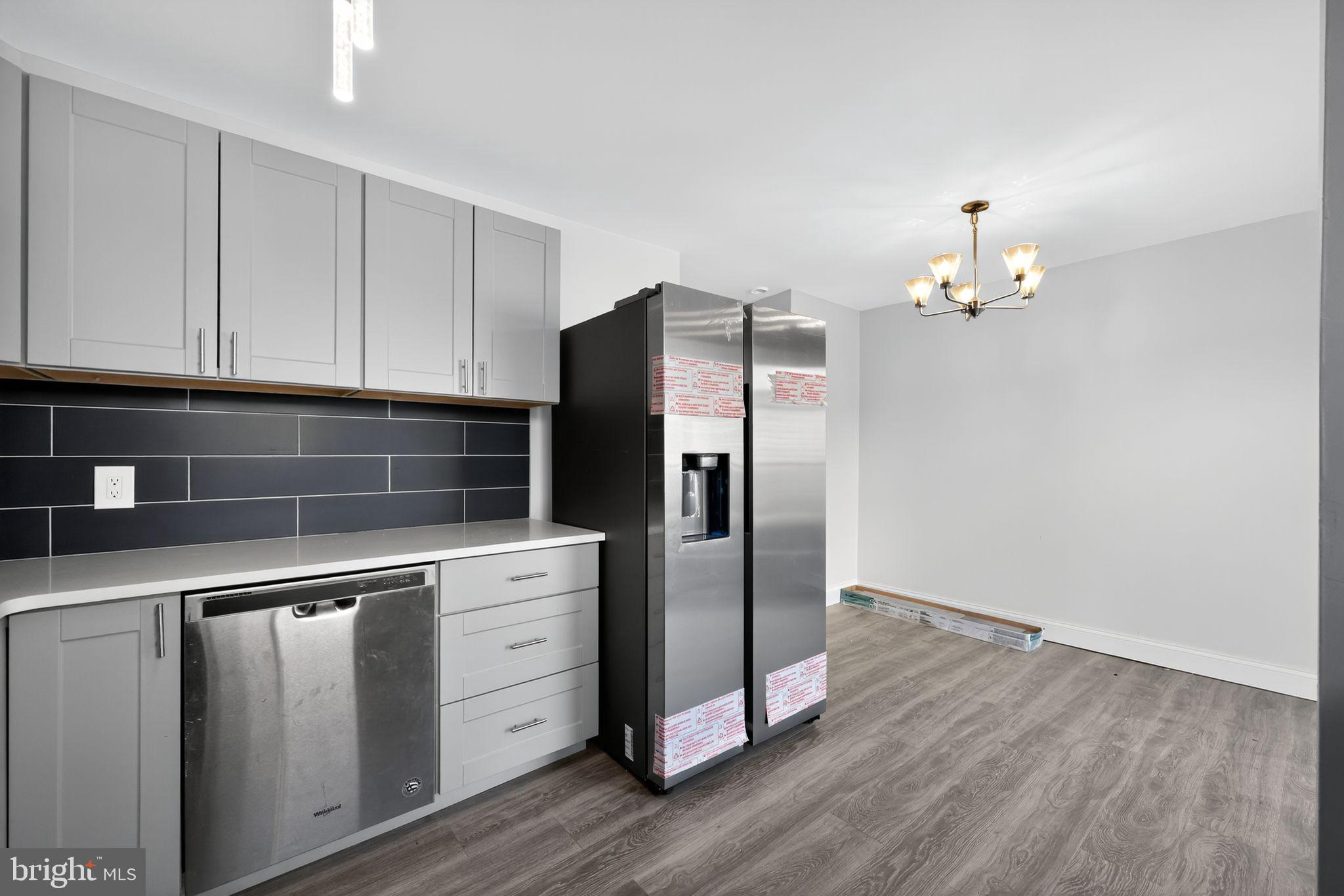 YORKTOWN - Residential