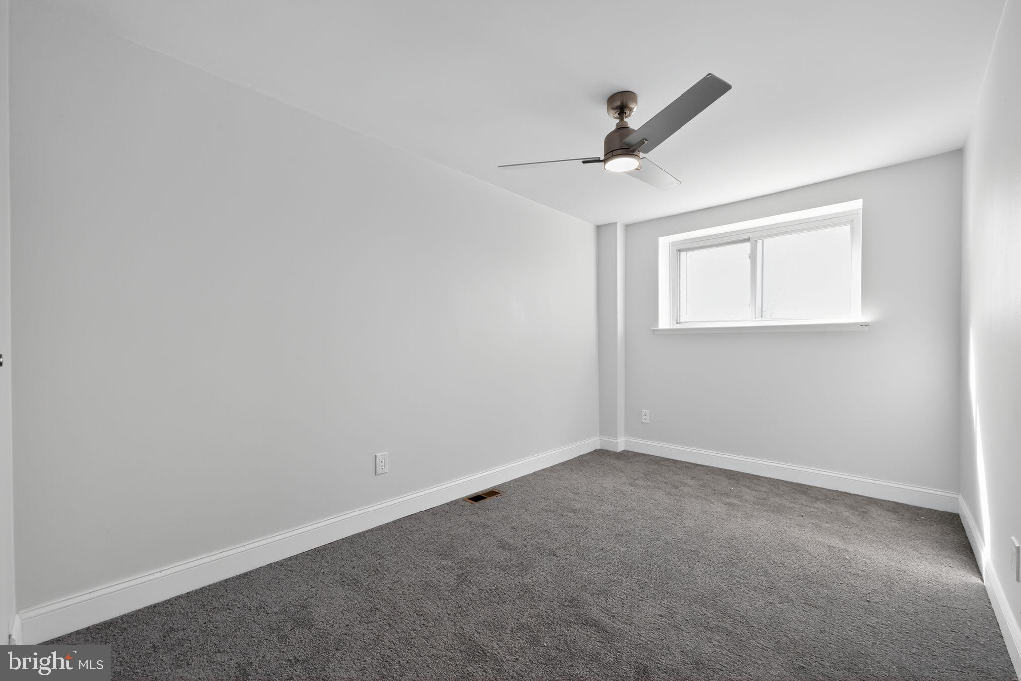 YORKTOWN - Residential