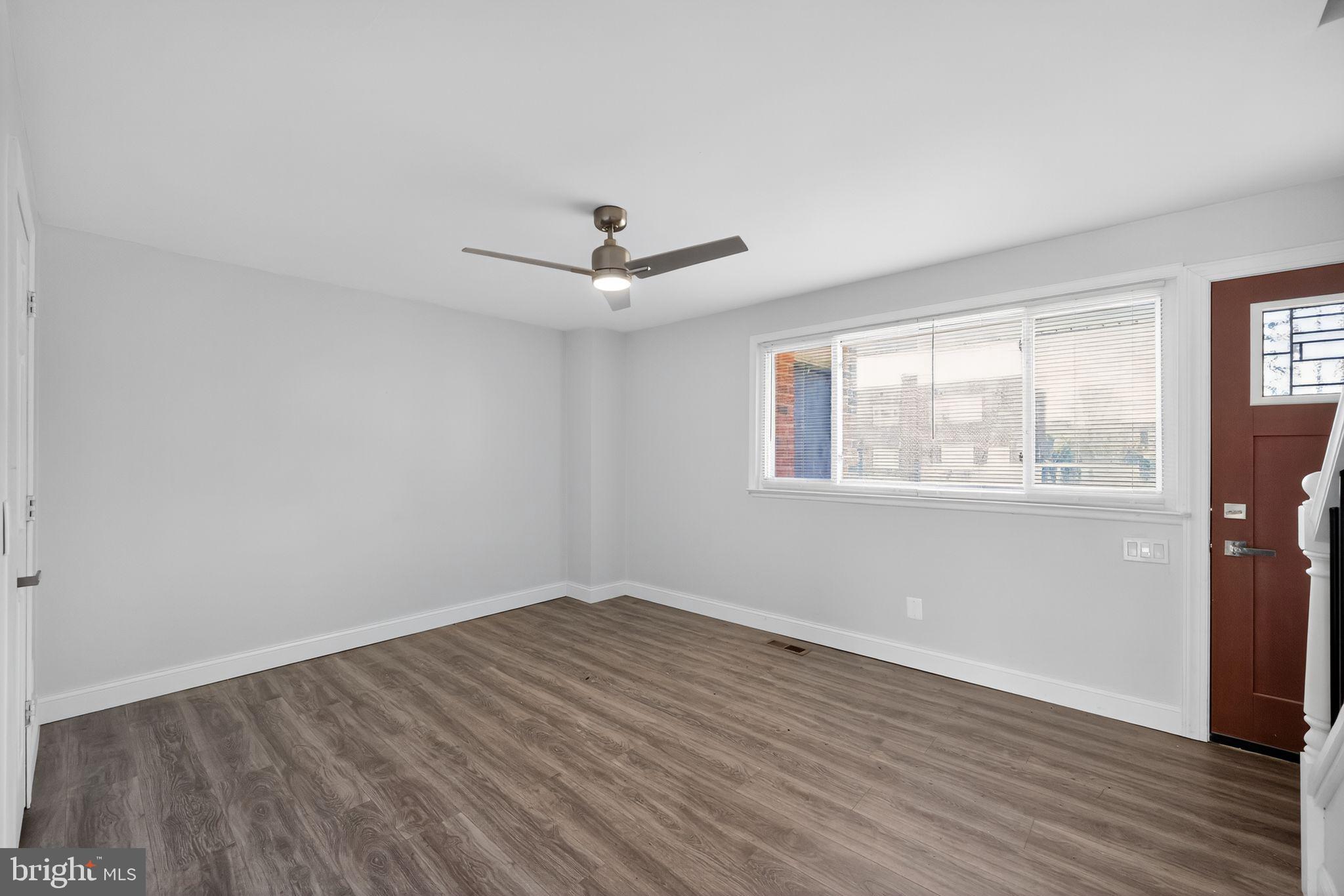 YORKTOWN - Residential