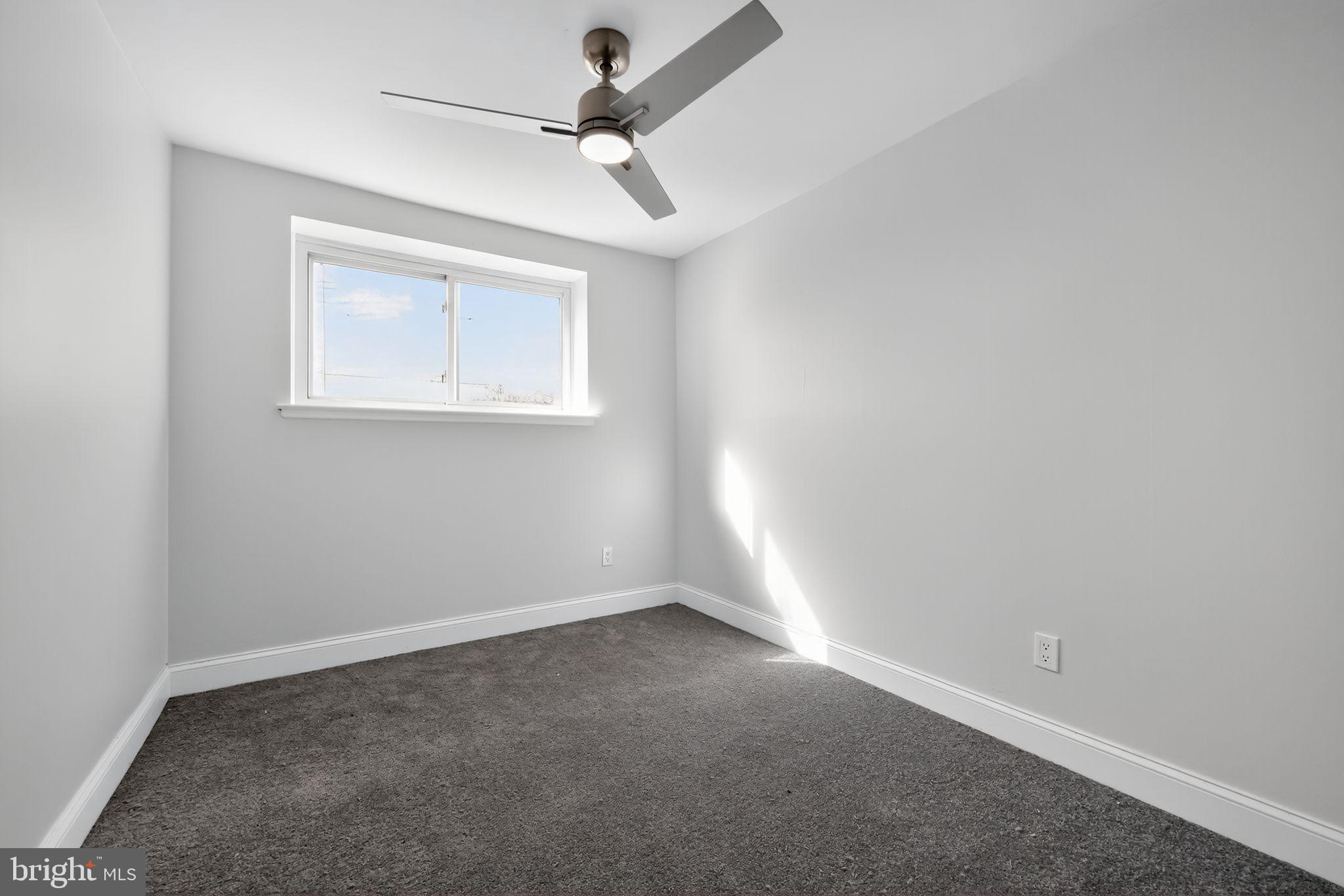 YORKTOWN - Residential