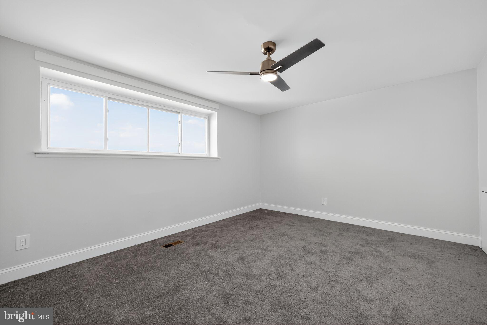 YORKTOWN - Residential