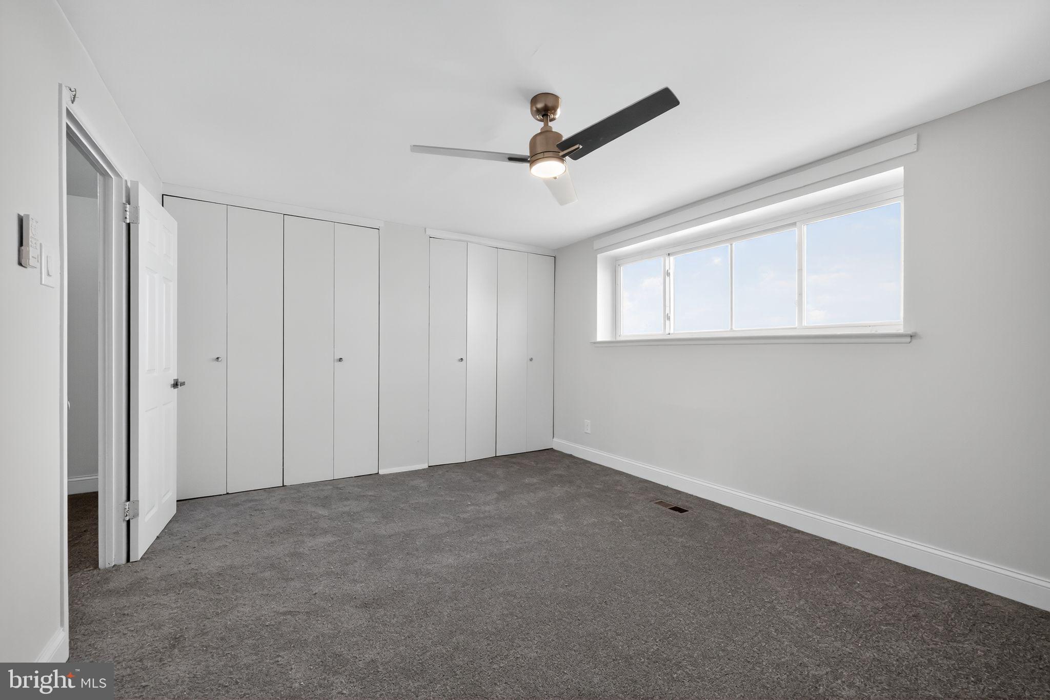 YORKTOWN - Residential