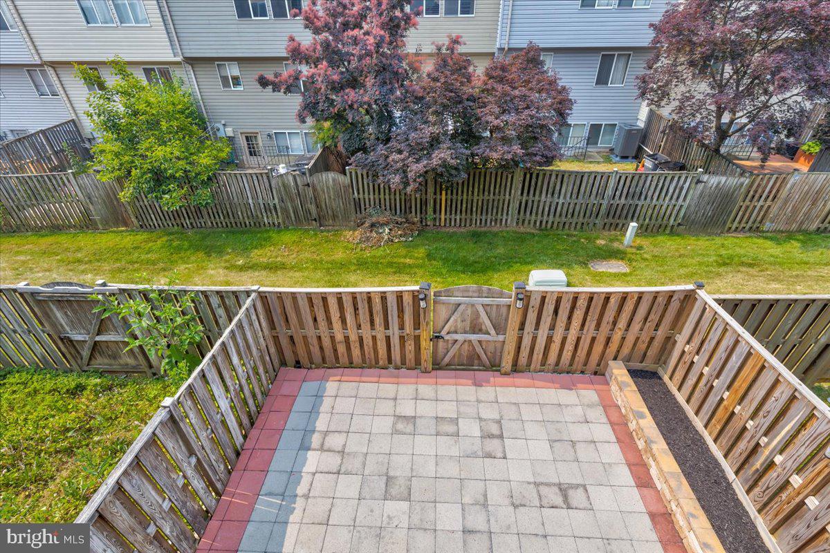 WINDING RIDGE - Residential