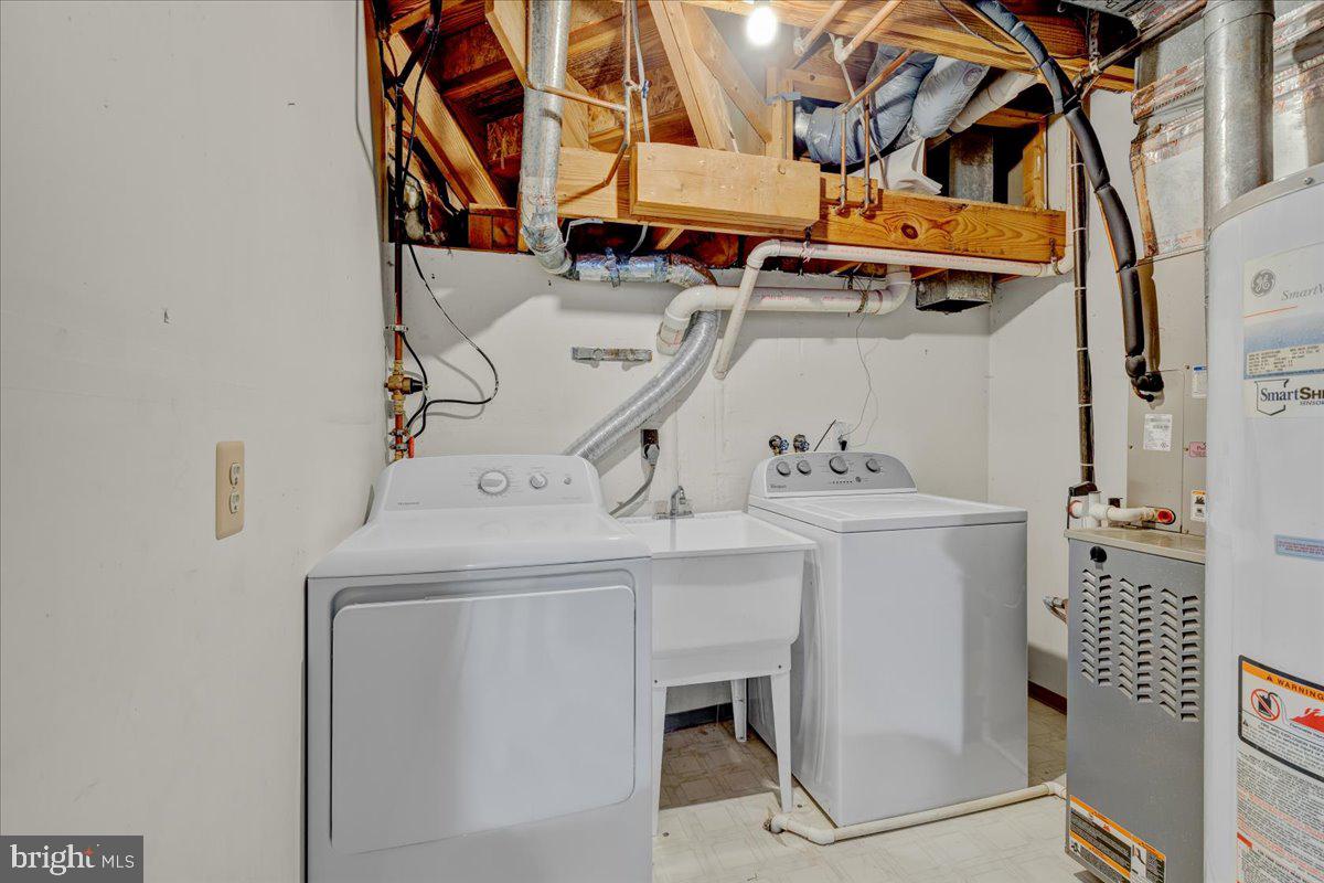 WINDING RIDGE - Residential