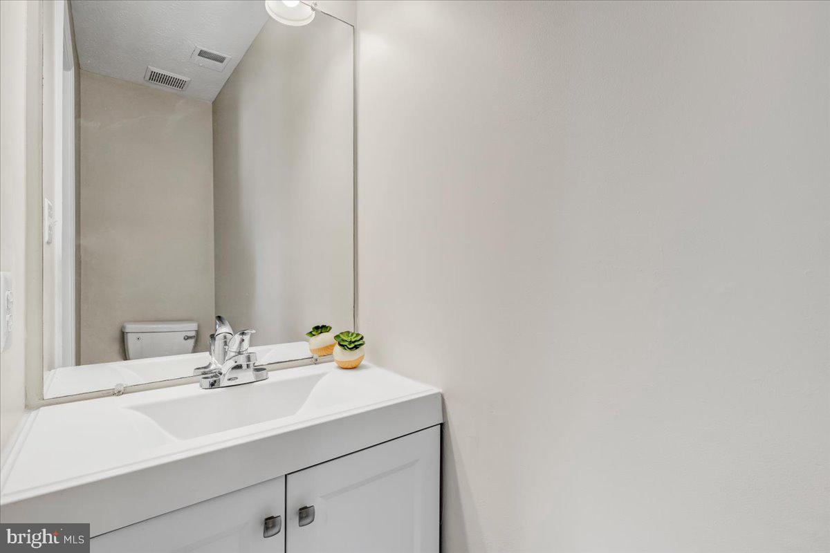 WINDING RIDGE - Residential