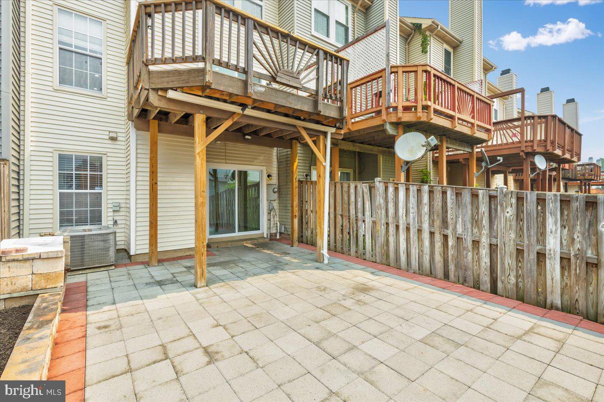 WINDING RIDGE - Residential