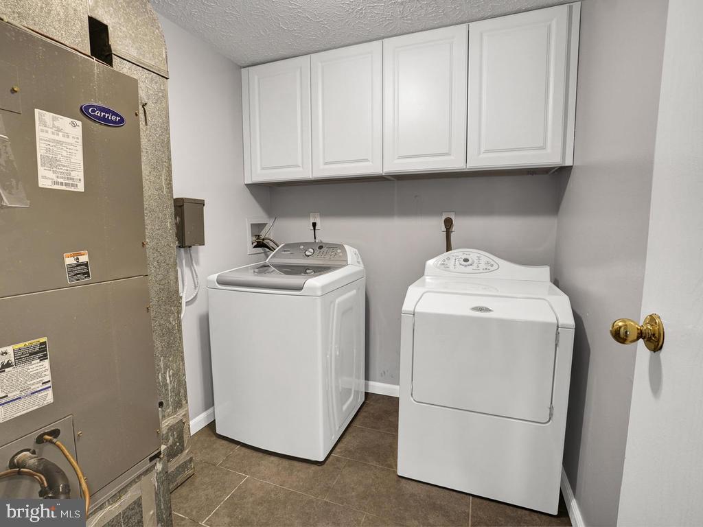 CHURCHILL TOWN - Residential Lease