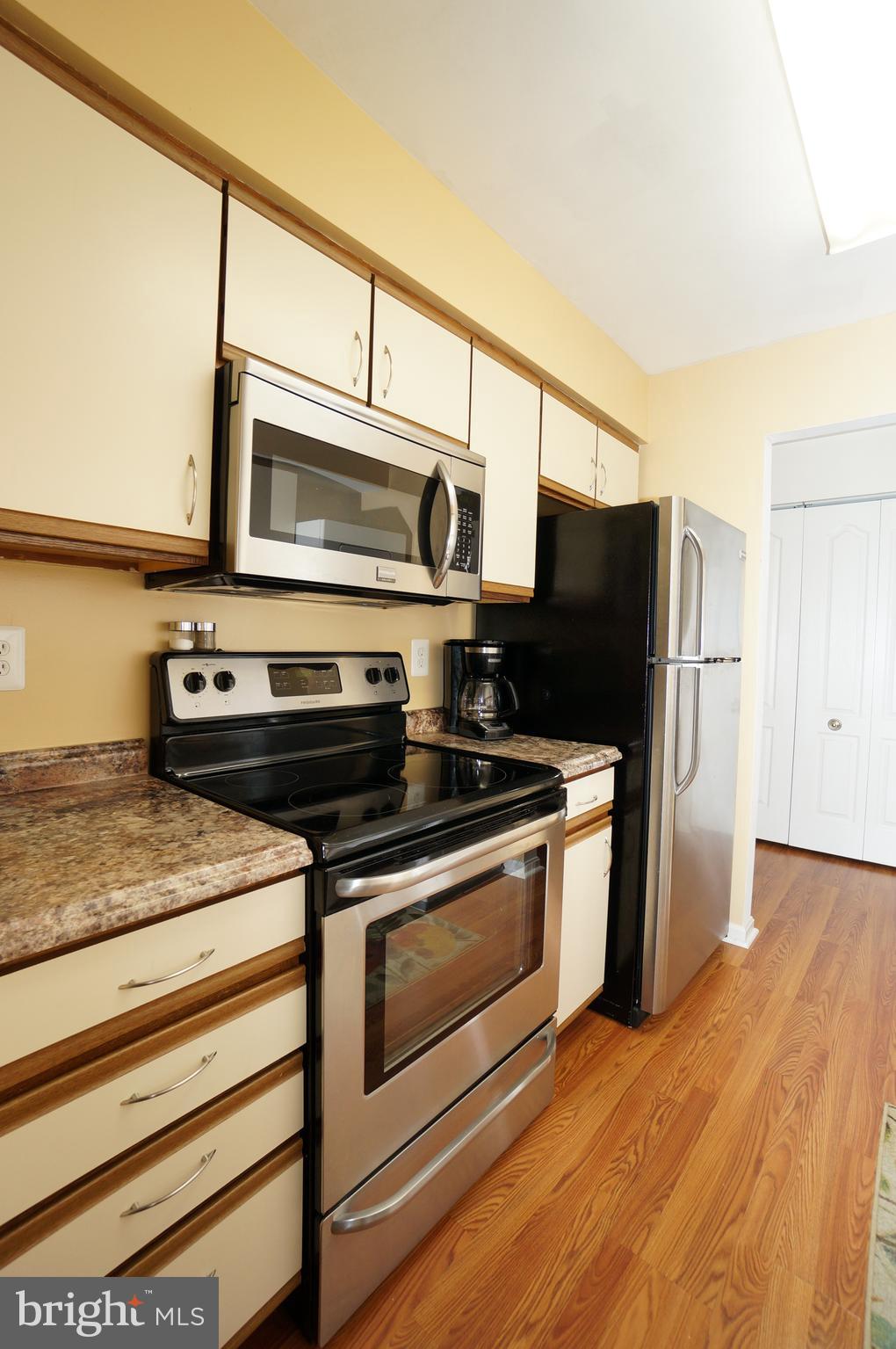 MONTGOMERY RUN - Residential Lease