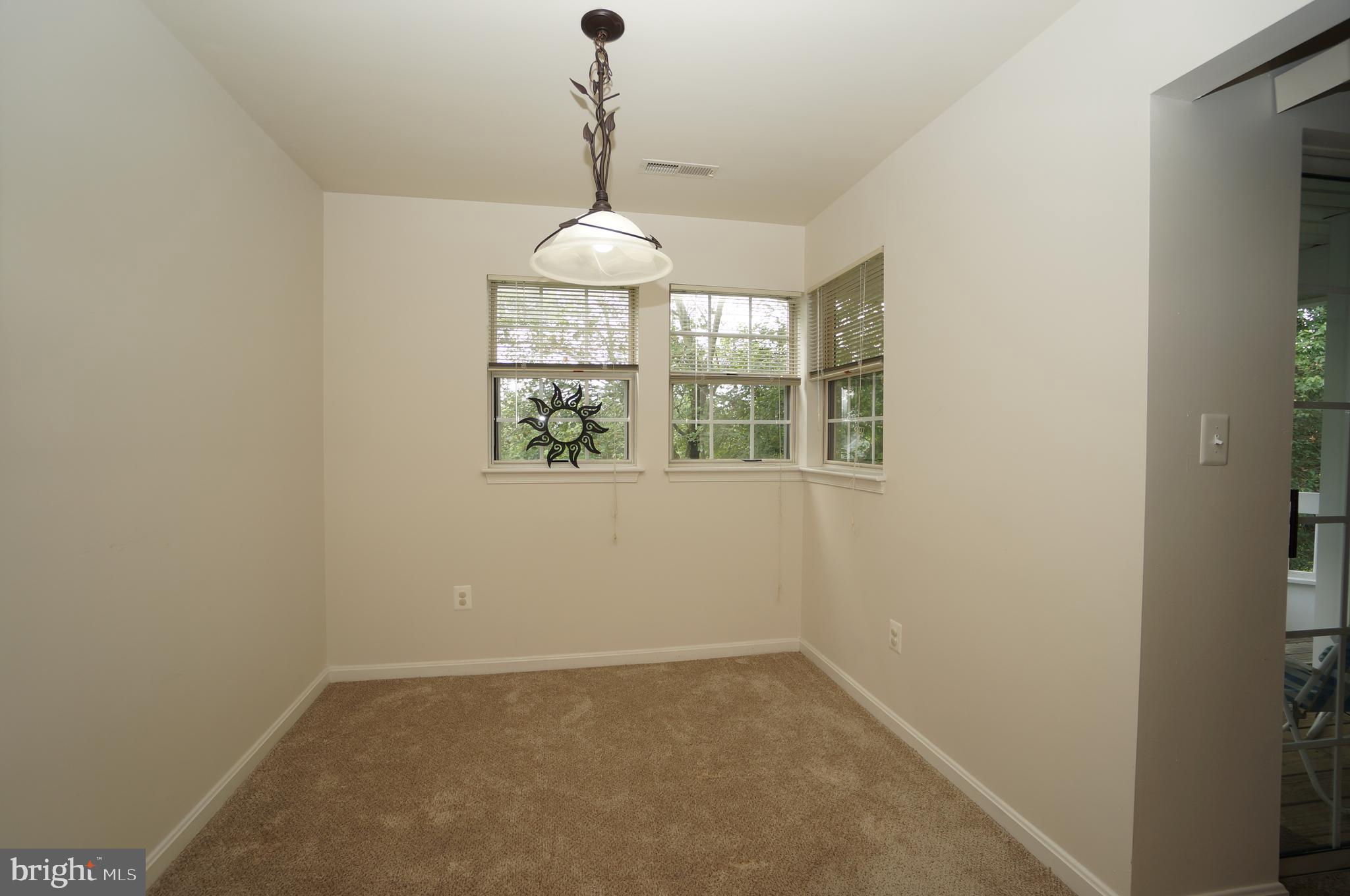 MONTGOMERY RUN - Residential Lease