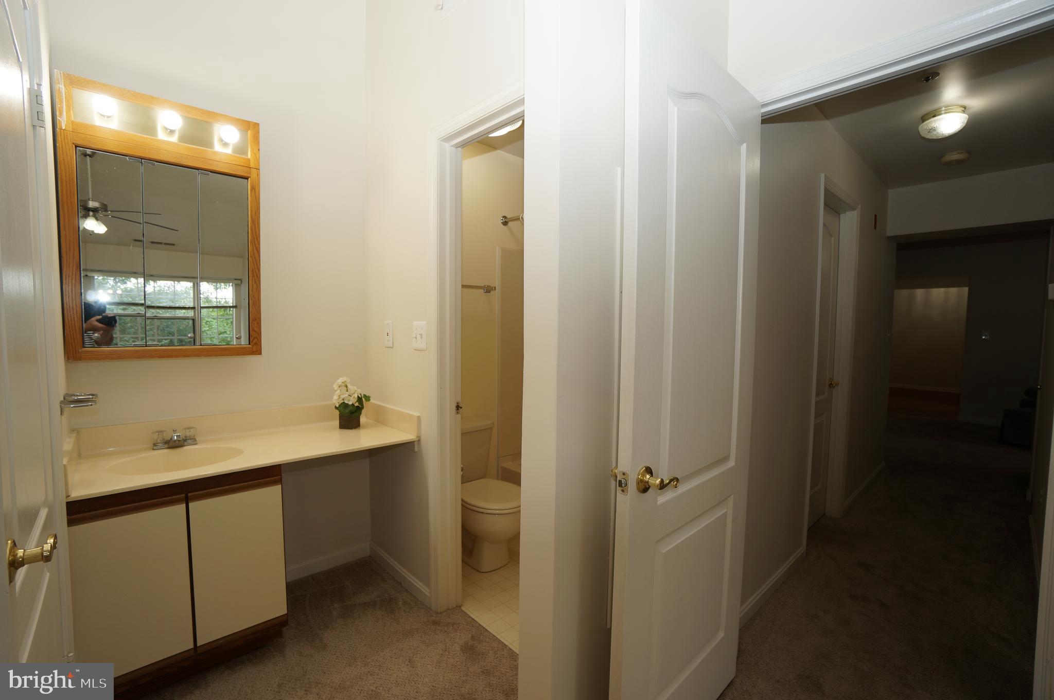 MONTGOMERY RUN - Residential Lease