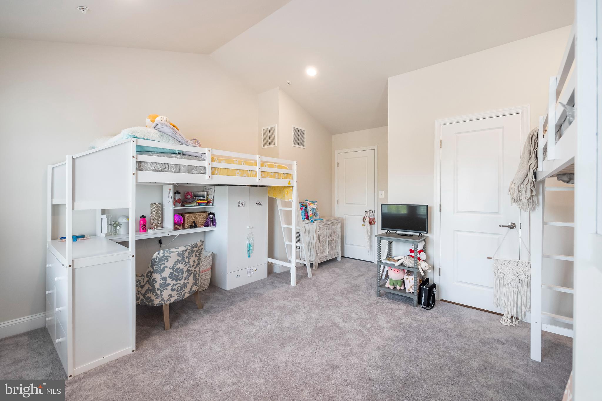 PARKSIDE - Residential