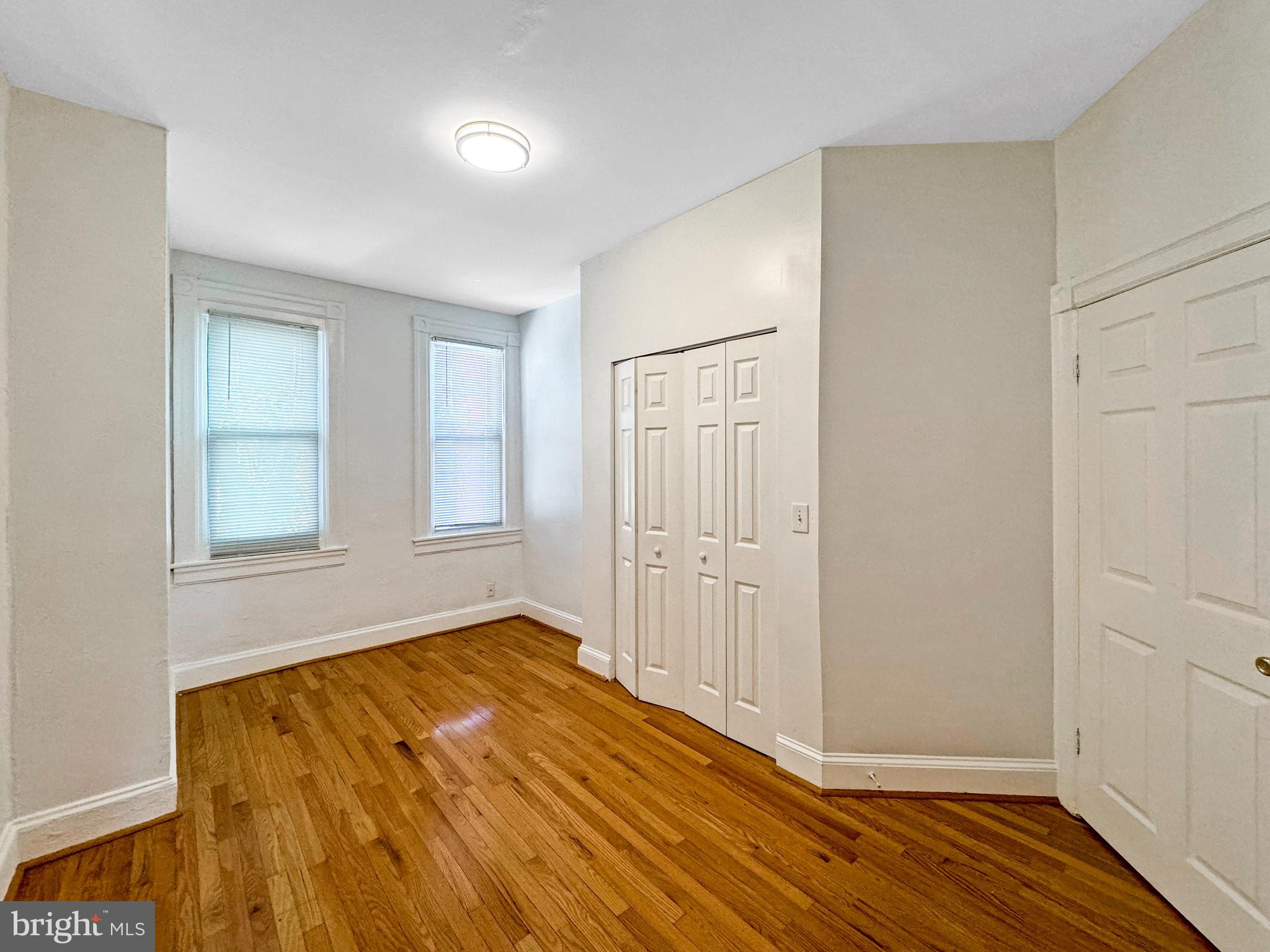 BARCLAY - Residential Lease