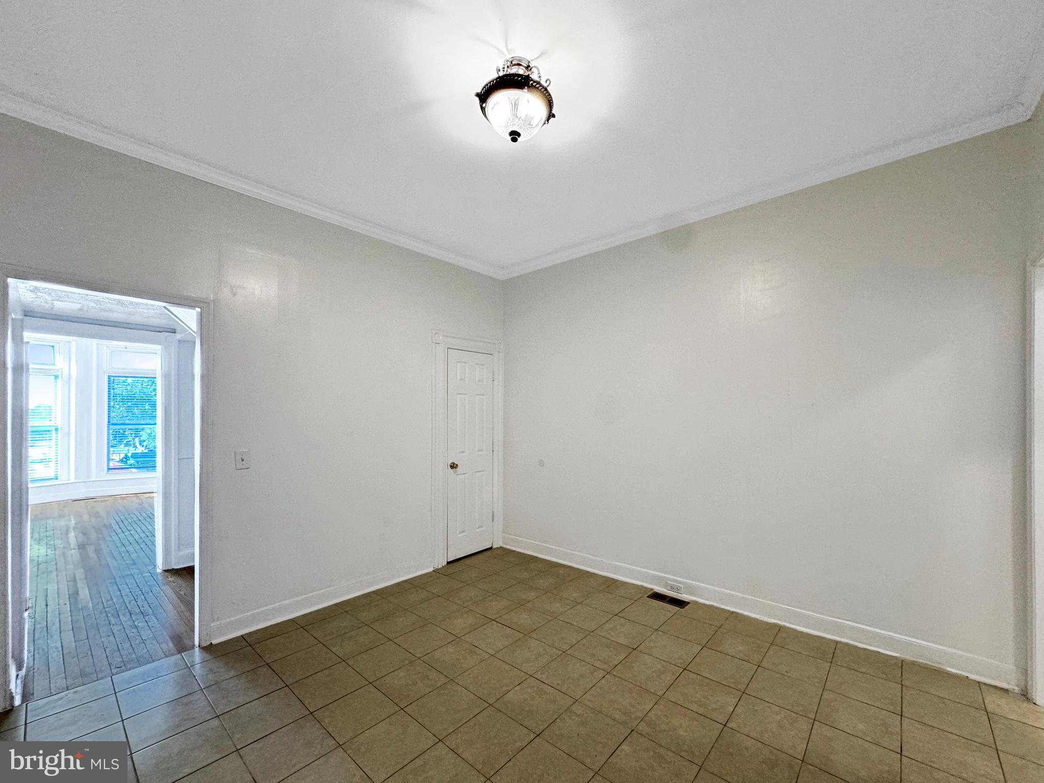 BARCLAY - Residential Lease