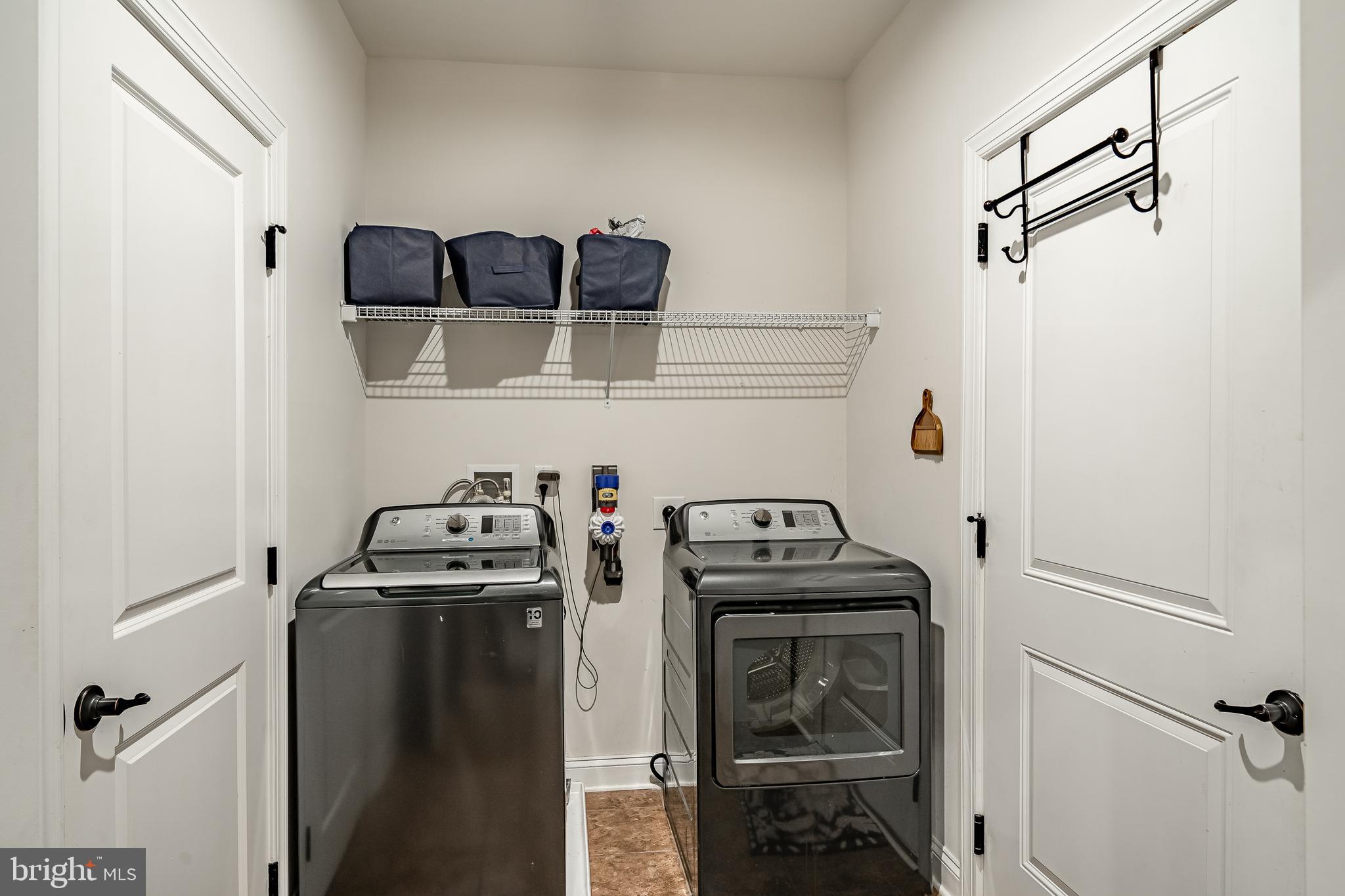 ATWATER - Residential Lease