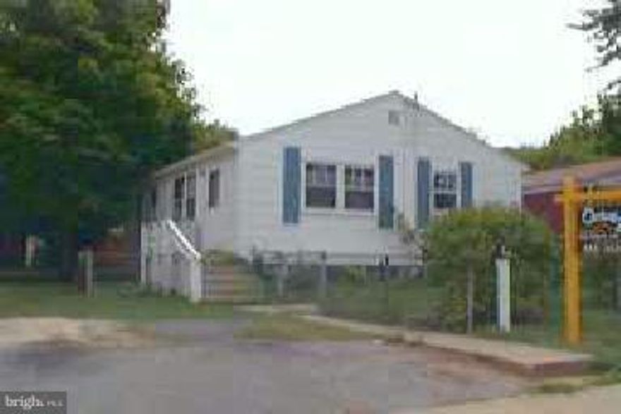 Nice starter home. Sold-As-Is.  LOTS OF POTENTIAL MAKE IT YOUR OWN.  Near public Transportation and Shopping.