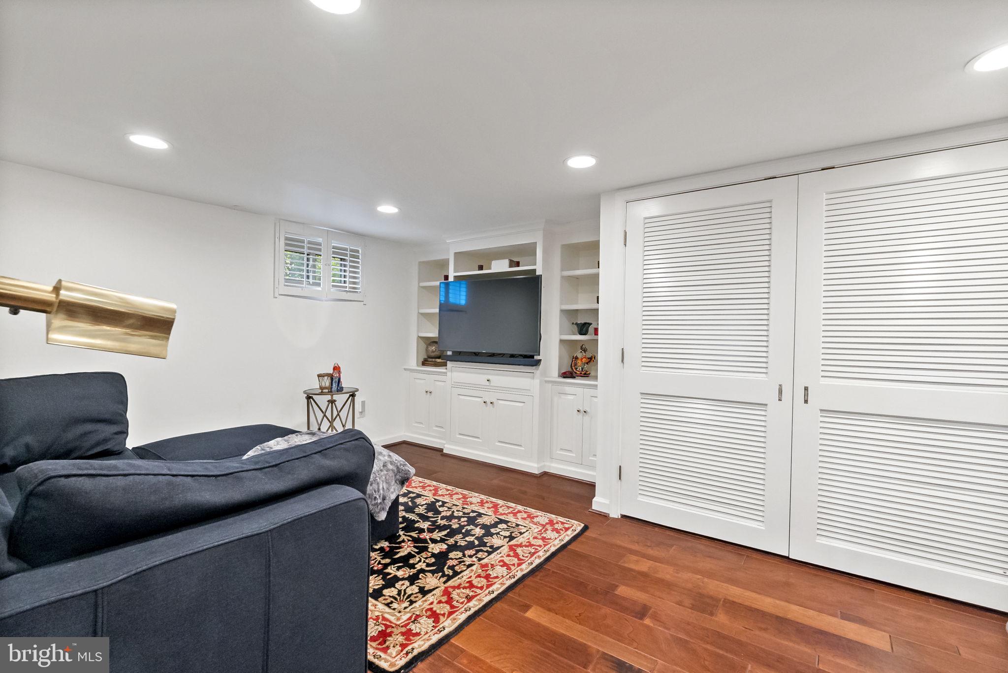 TIMBER BRANCH PARK - Residential