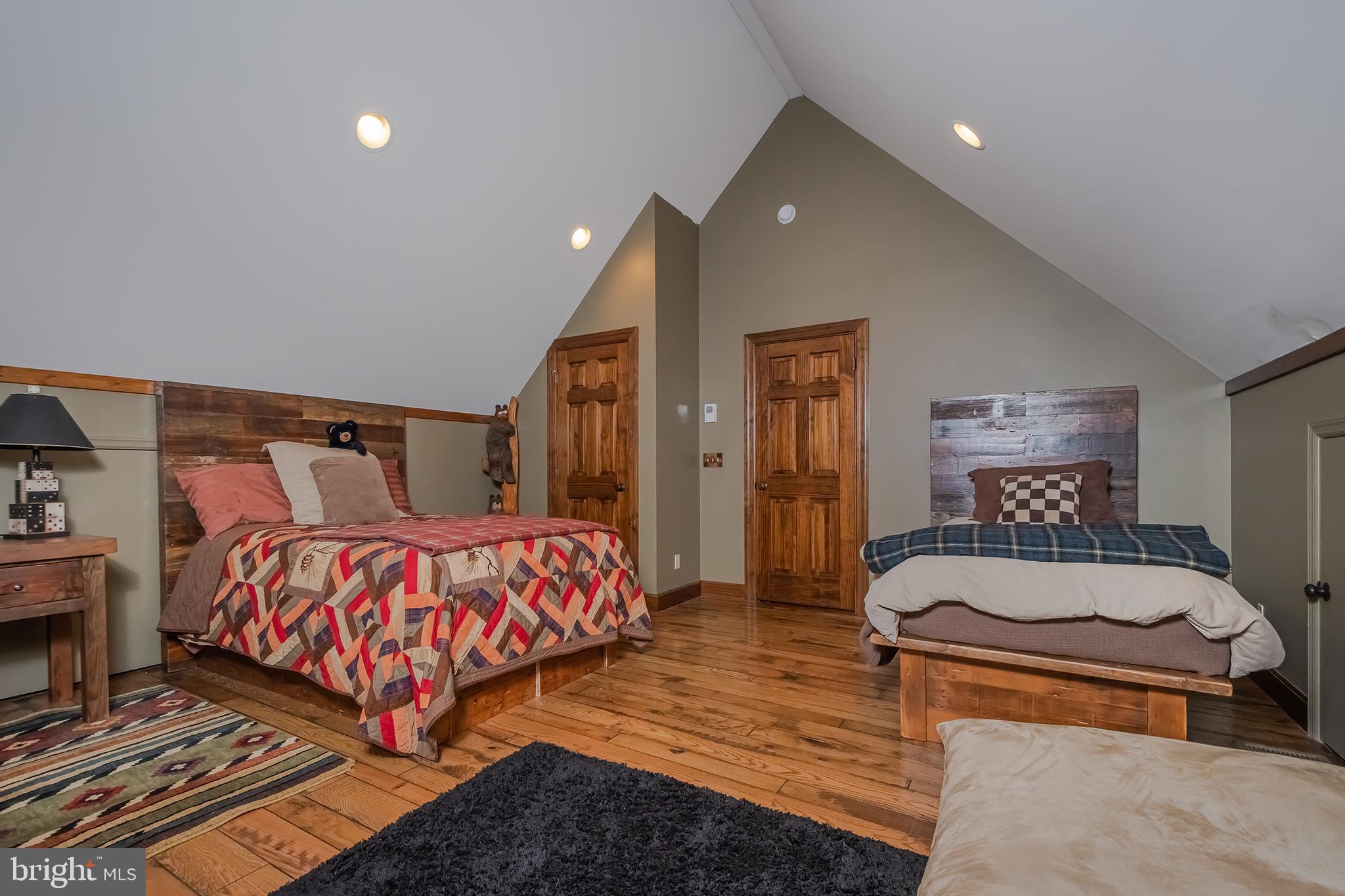 NORTH SHORE - Residential