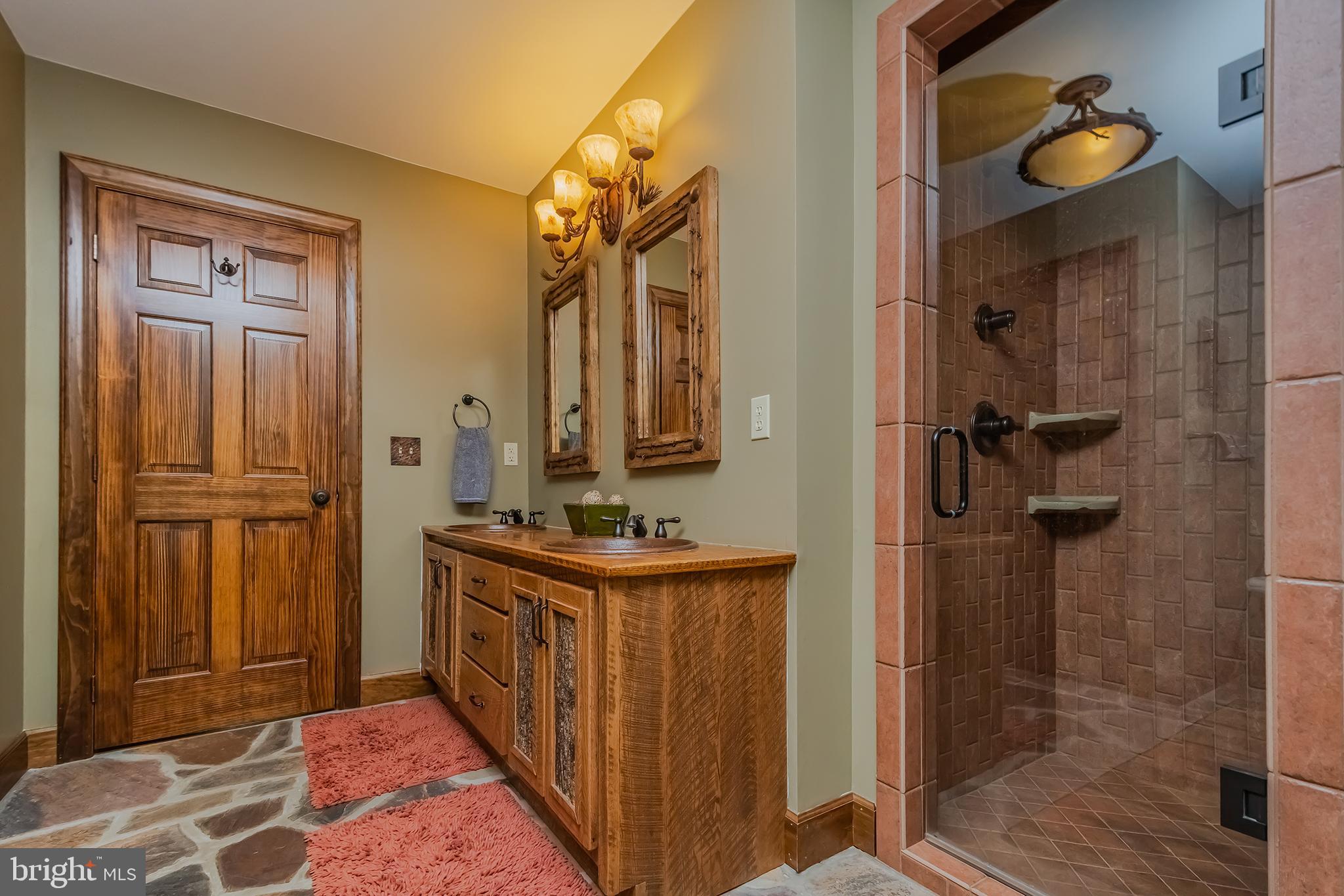 NORTH SHORE - Residential