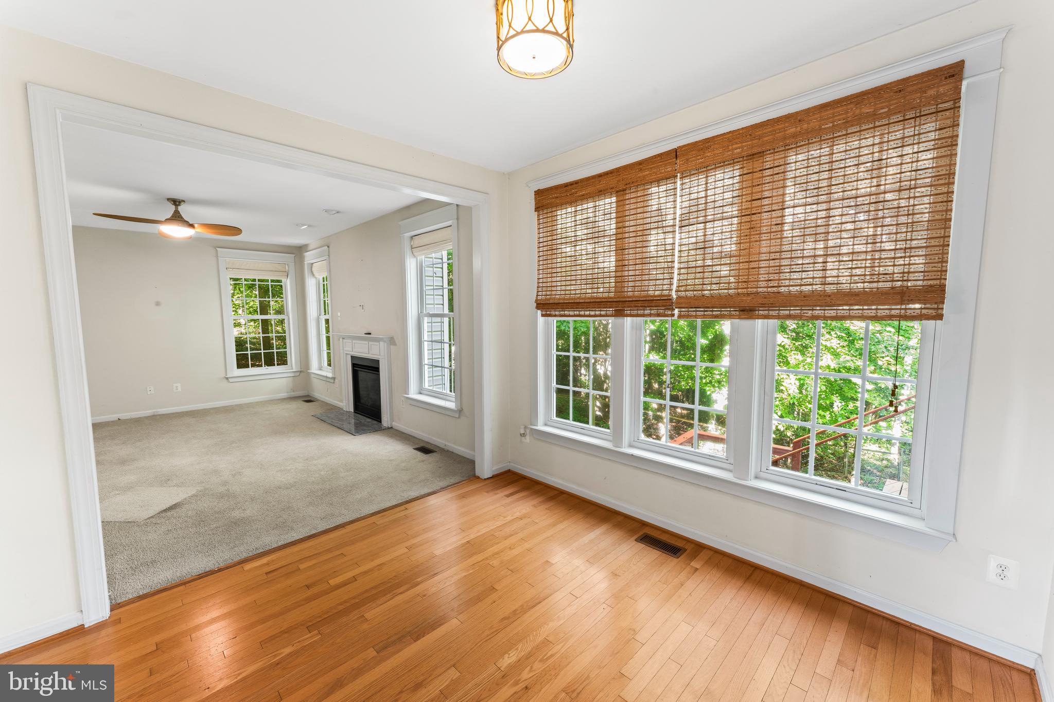 PRESIDENTIAL LAKES - Residential