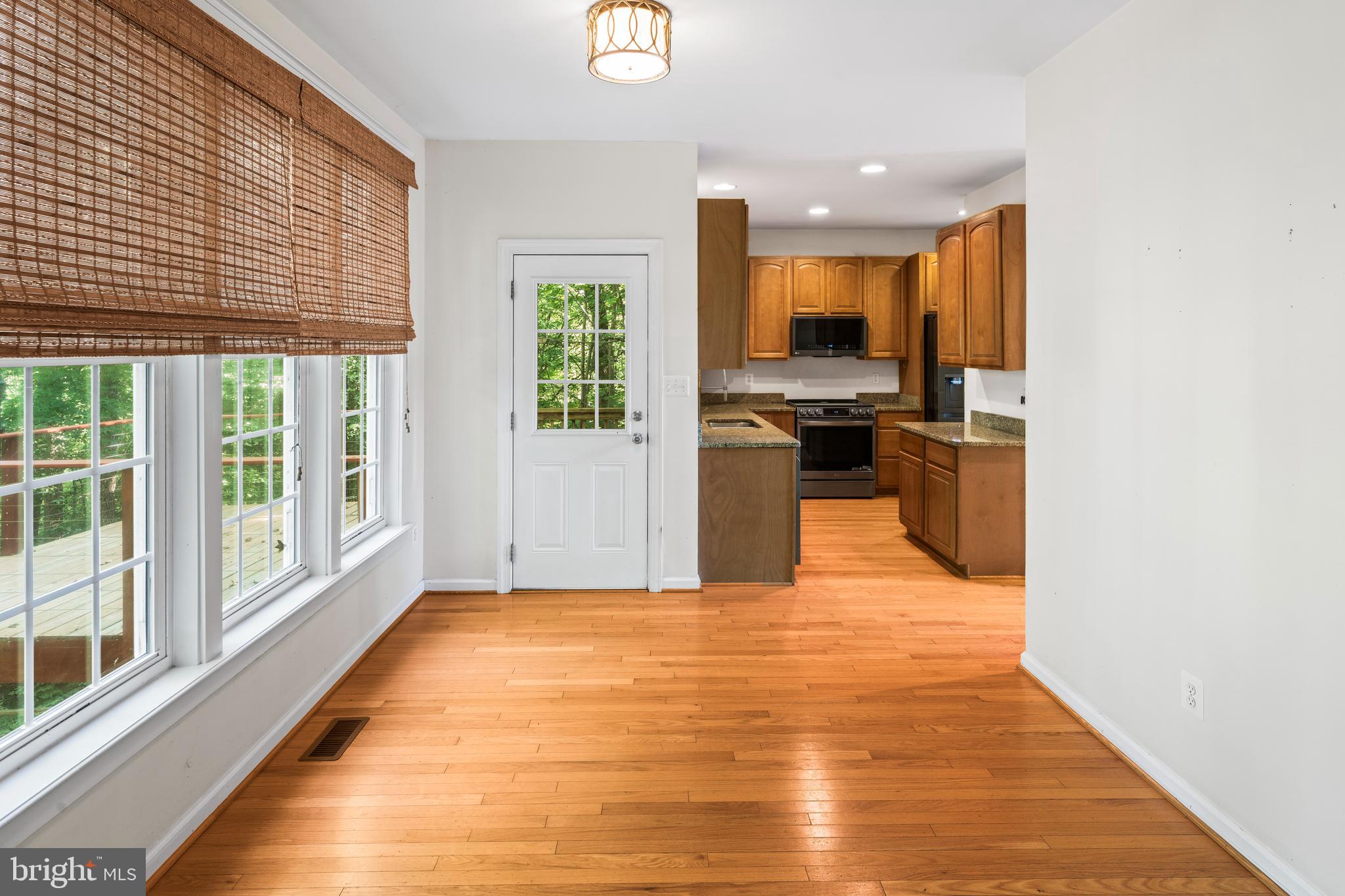 PRESIDENTIAL LAKES - Residential