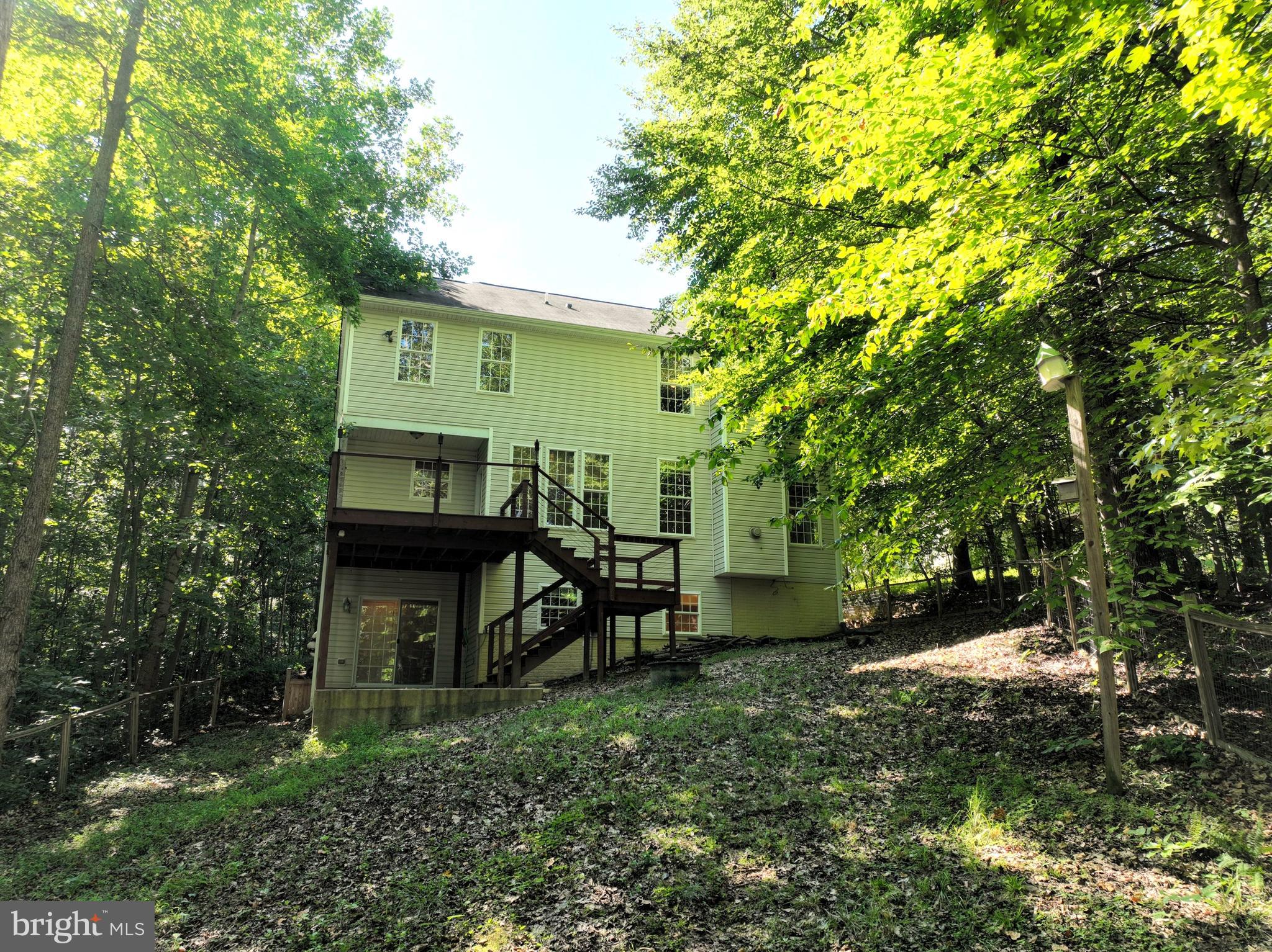 PRESIDENTIAL LAKES - Residential