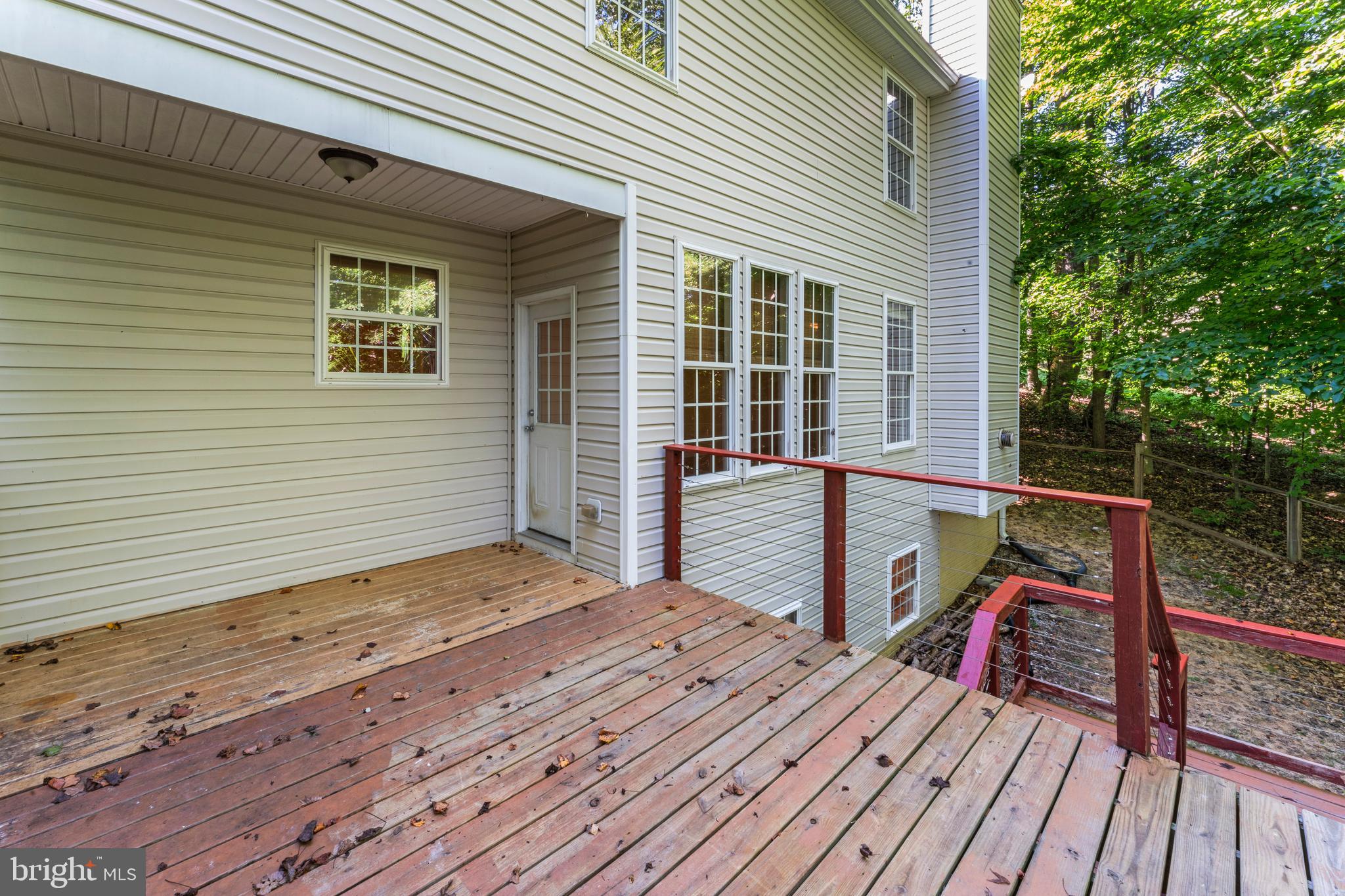 PRESIDENTIAL LAKES - Residential