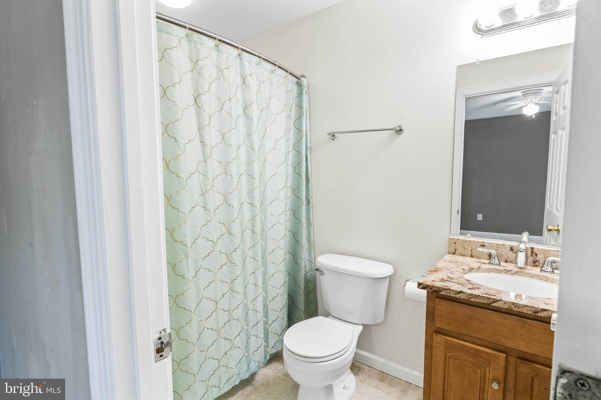 PRESIDENTIAL LAKES - Residential