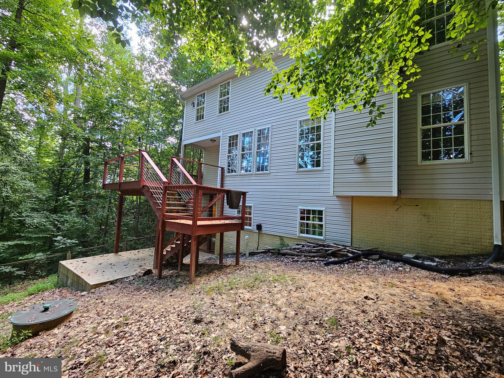 PRESIDENTIAL LAKES - Residential