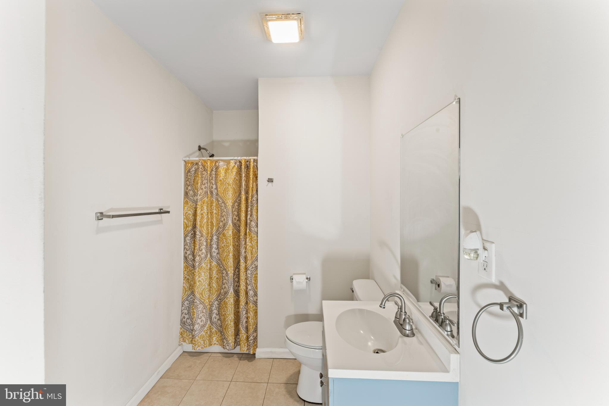 PRESIDENTIAL LAKES - Residential