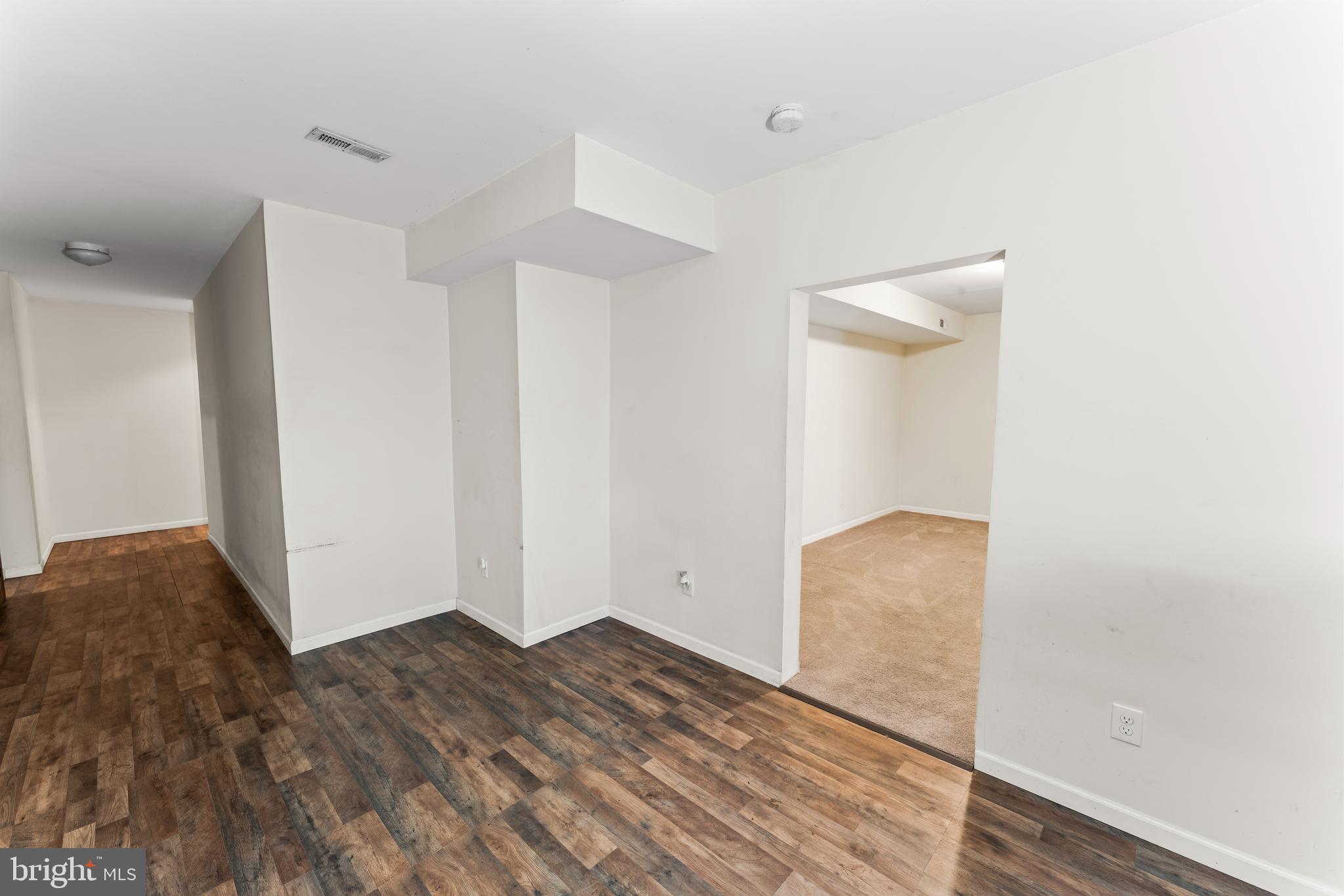 PRESIDENTIAL LAKES - Residential