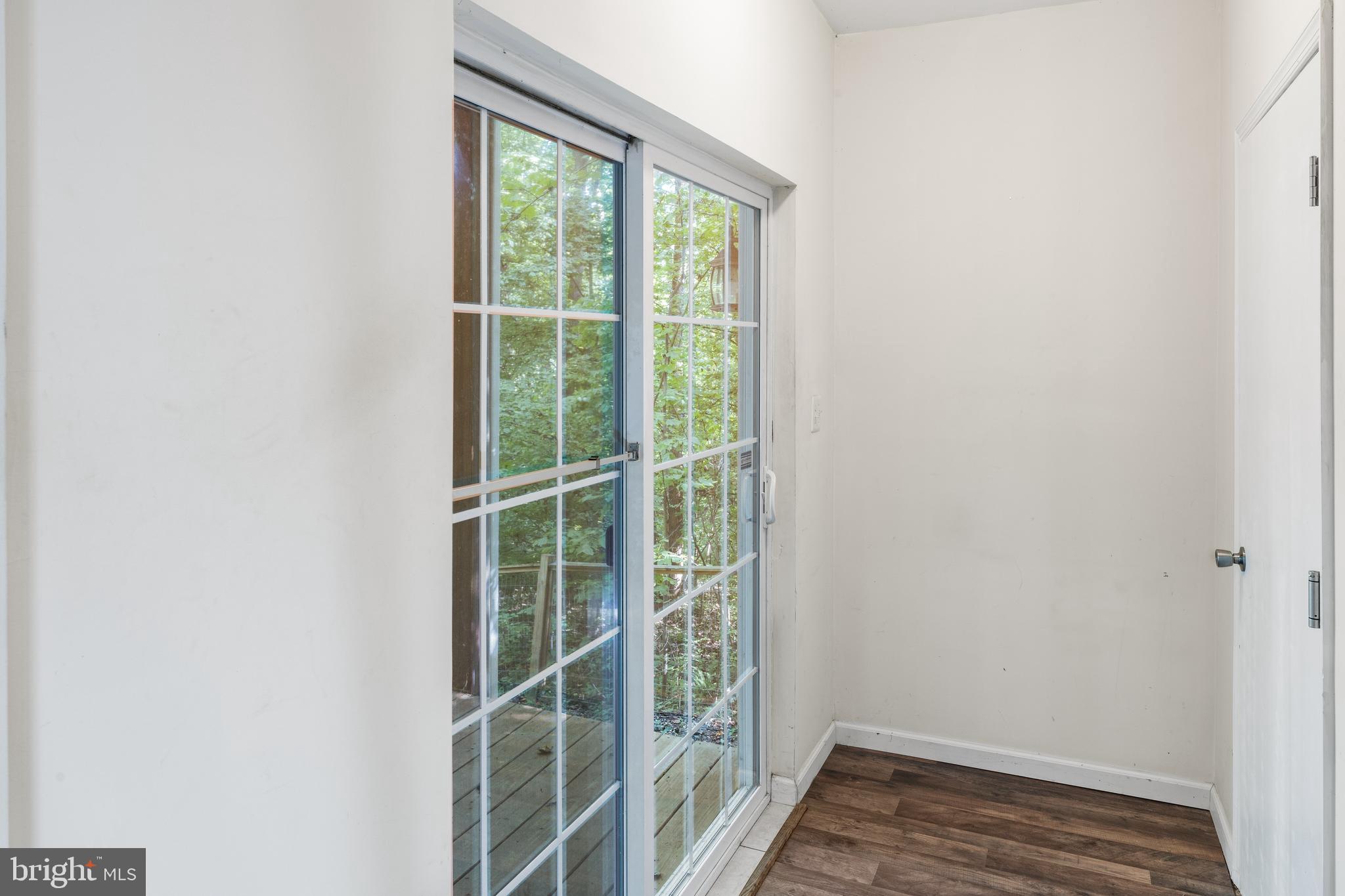 PRESIDENTIAL LAKES - Residential