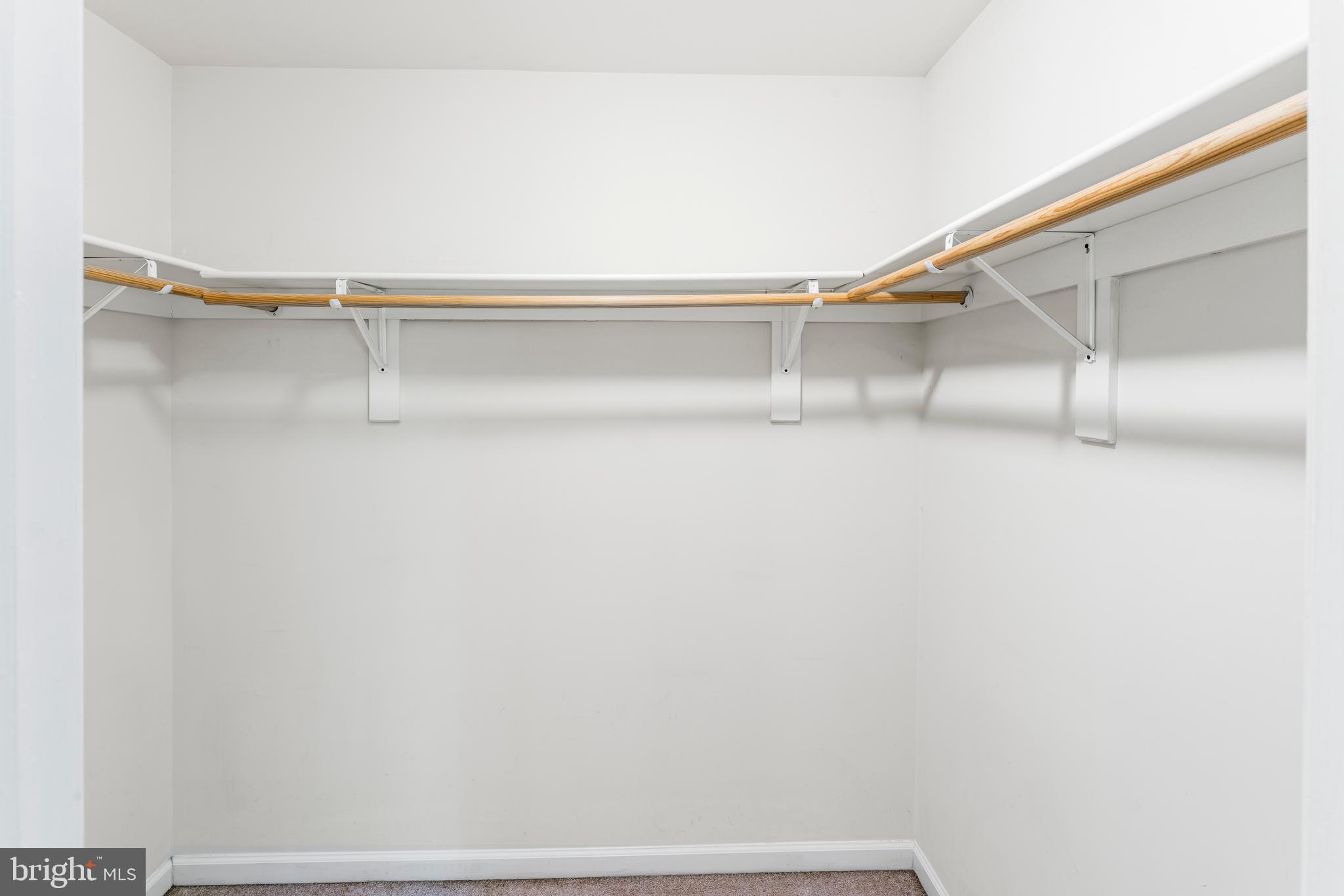 PRESIDENTIAL LAKES - Residential