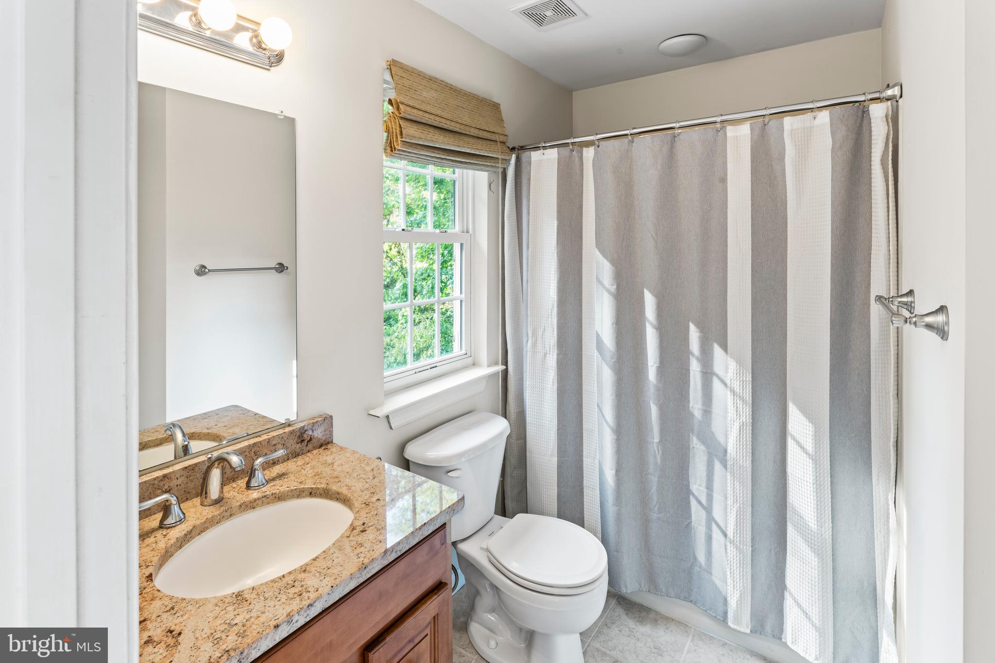 PRESIDENTIAL LAKES - Residential